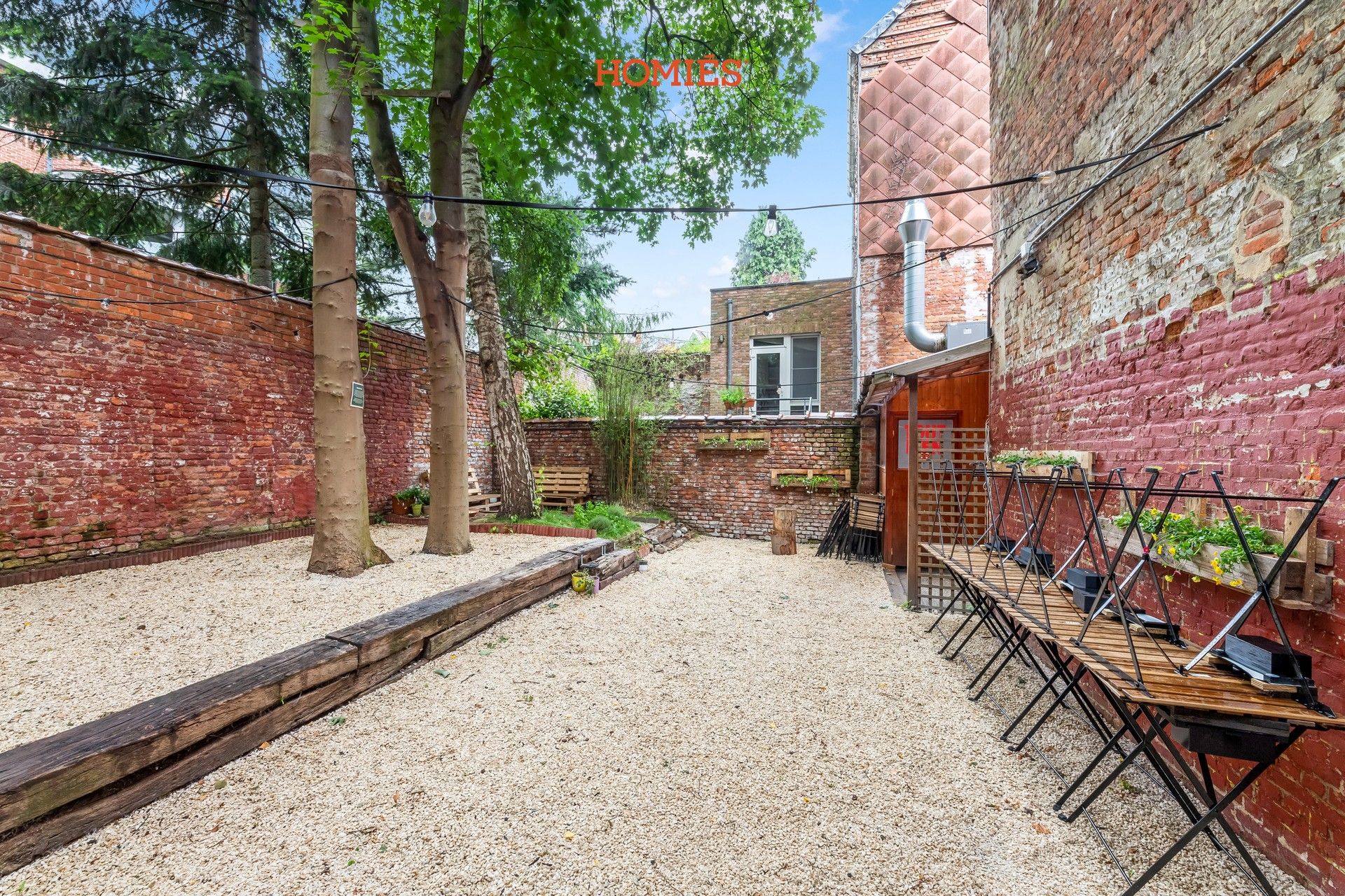 Handelspand met tuin/terras foto 5