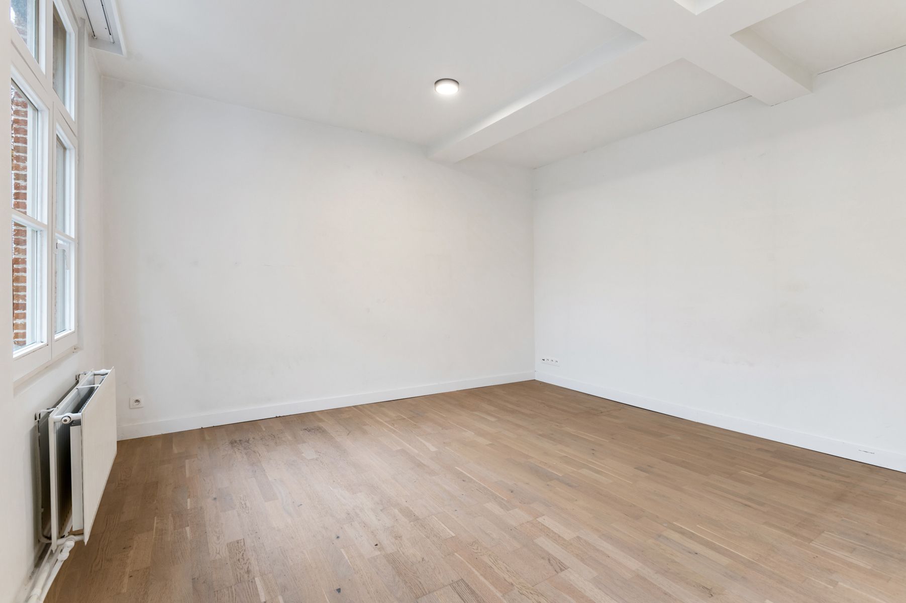 Unieke pastoriewoning in parktuin met uniek uitzicht foto 16