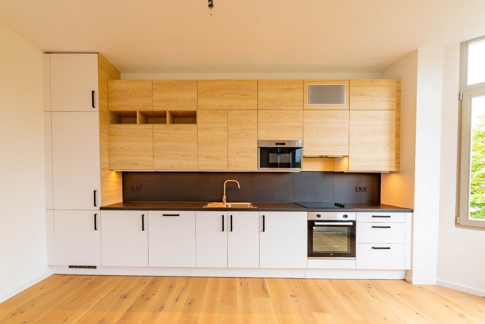 Prachtig gerenoveerd appartement in art deco gebouw foto 6