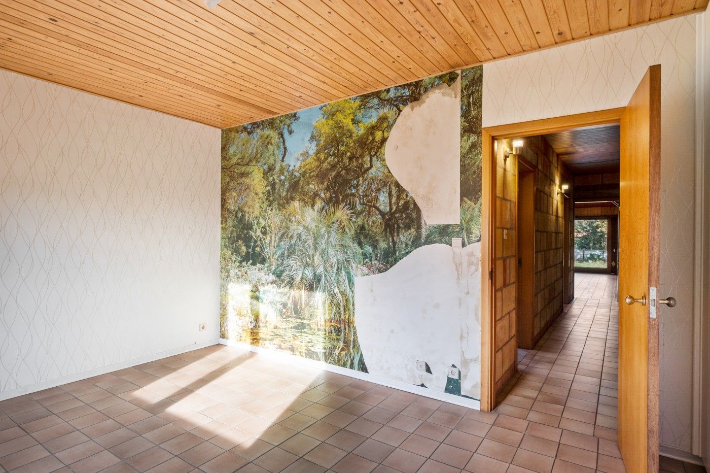 Vrijstaande laagbouwwoning met 2 slpk., tuin en garage foto 16