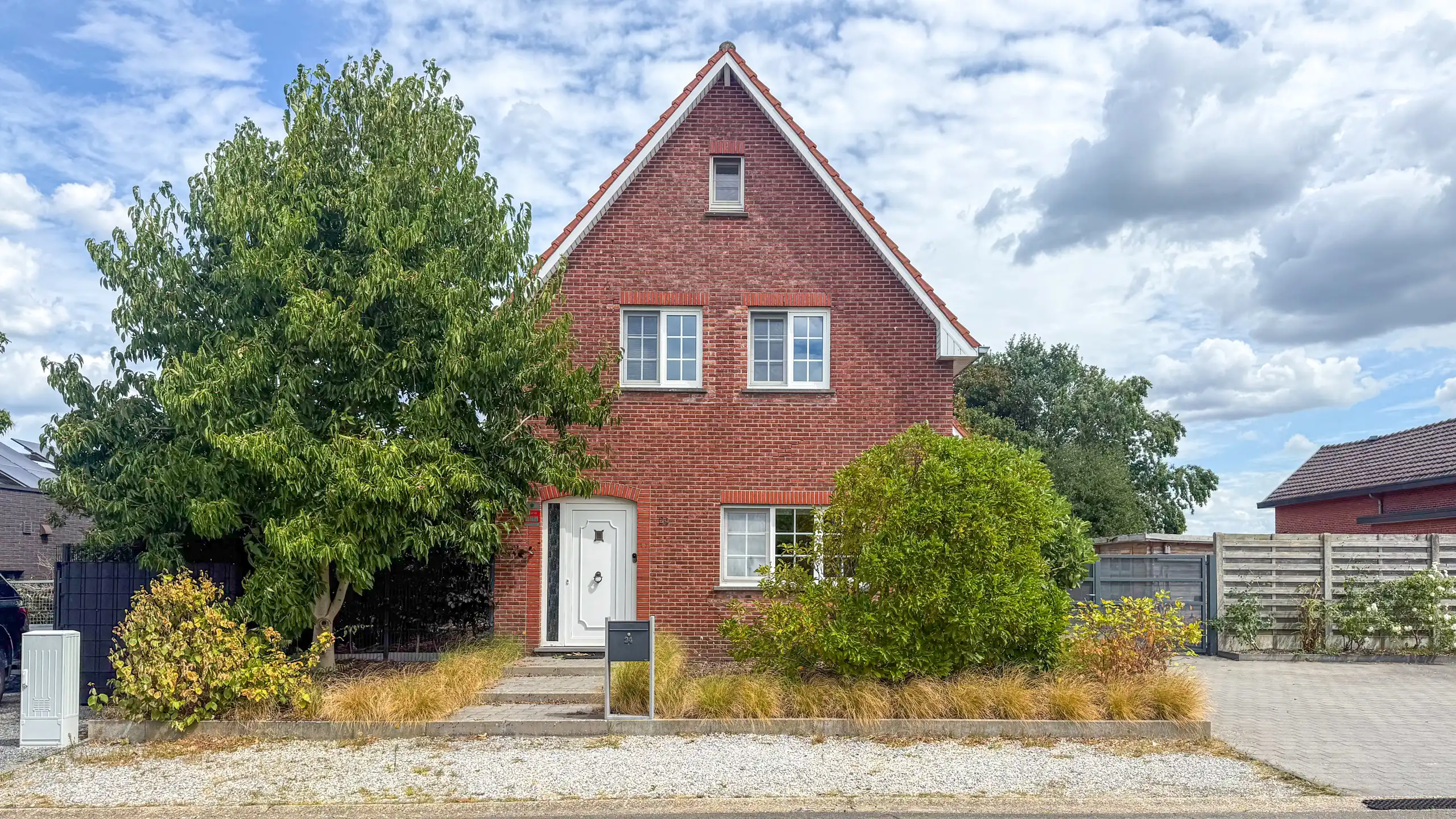 Instapklare woning op 9,8 are met prachtige tuin! foto 35