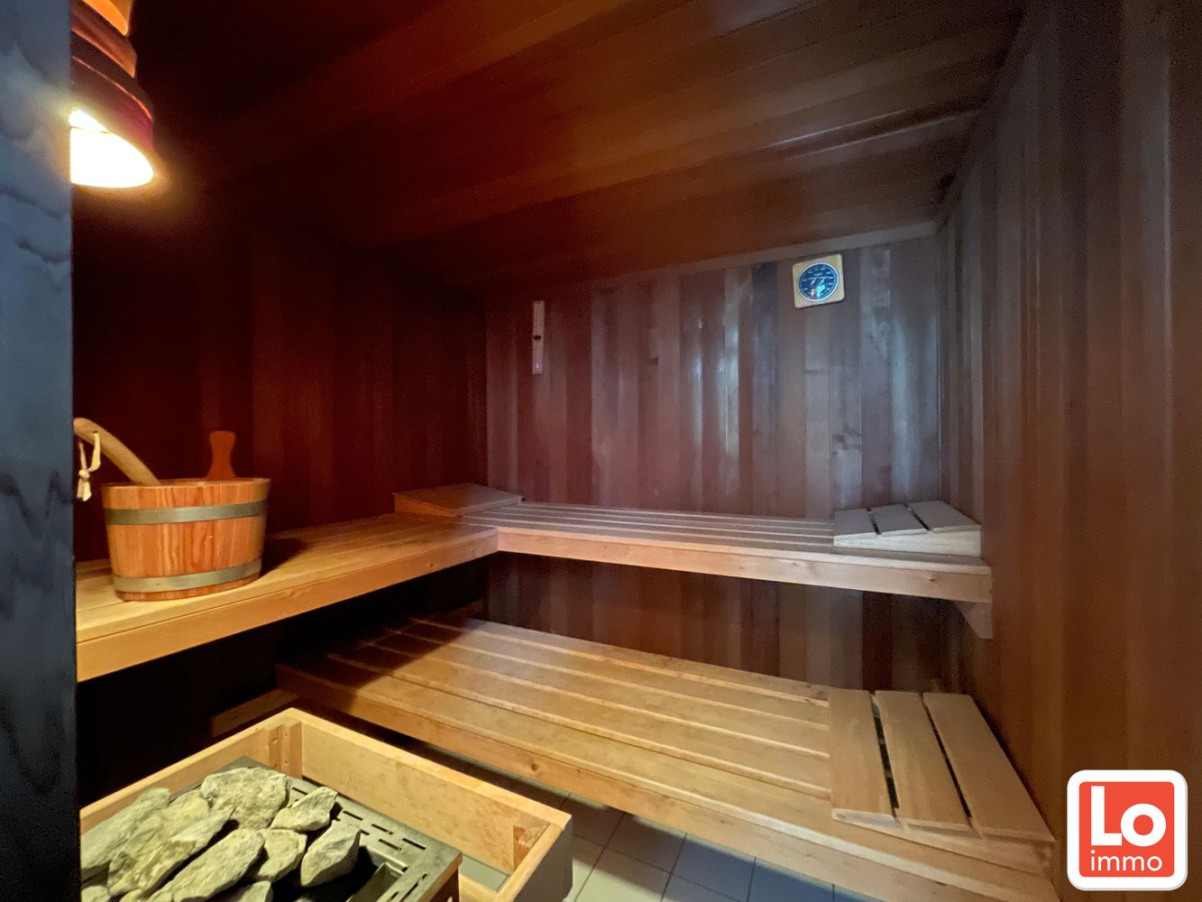 Alleenstaande ruime woning met 4 slaapkamers foto 20