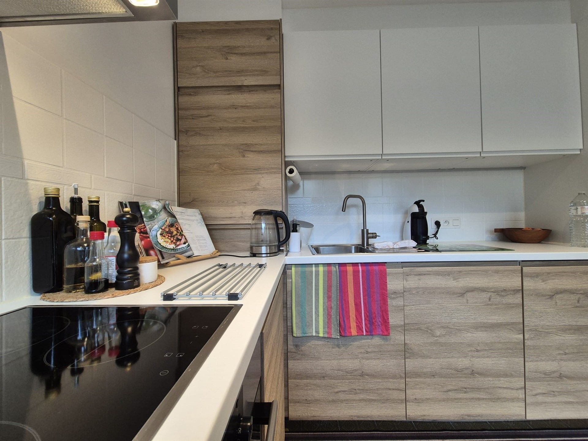 Gunstig gelegen gelijkvloers appartement met garage. foto 9