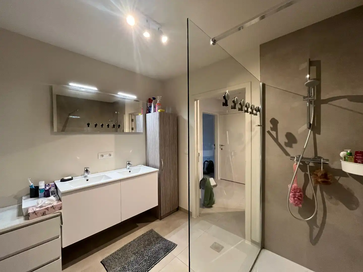 Mooie 4-slpk woning in centrum Oekene foto 12