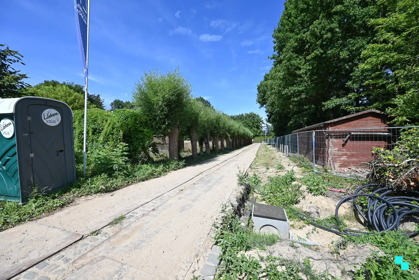 Unieke te renoveren woning / bouwgrond, rustig en groen gelegen te Wallemote foto 11