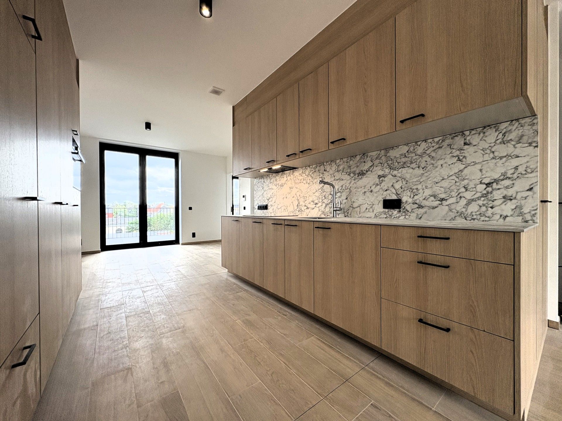 Luxe appartement met 2 slaapkamers in centrum Avelgem foto 5