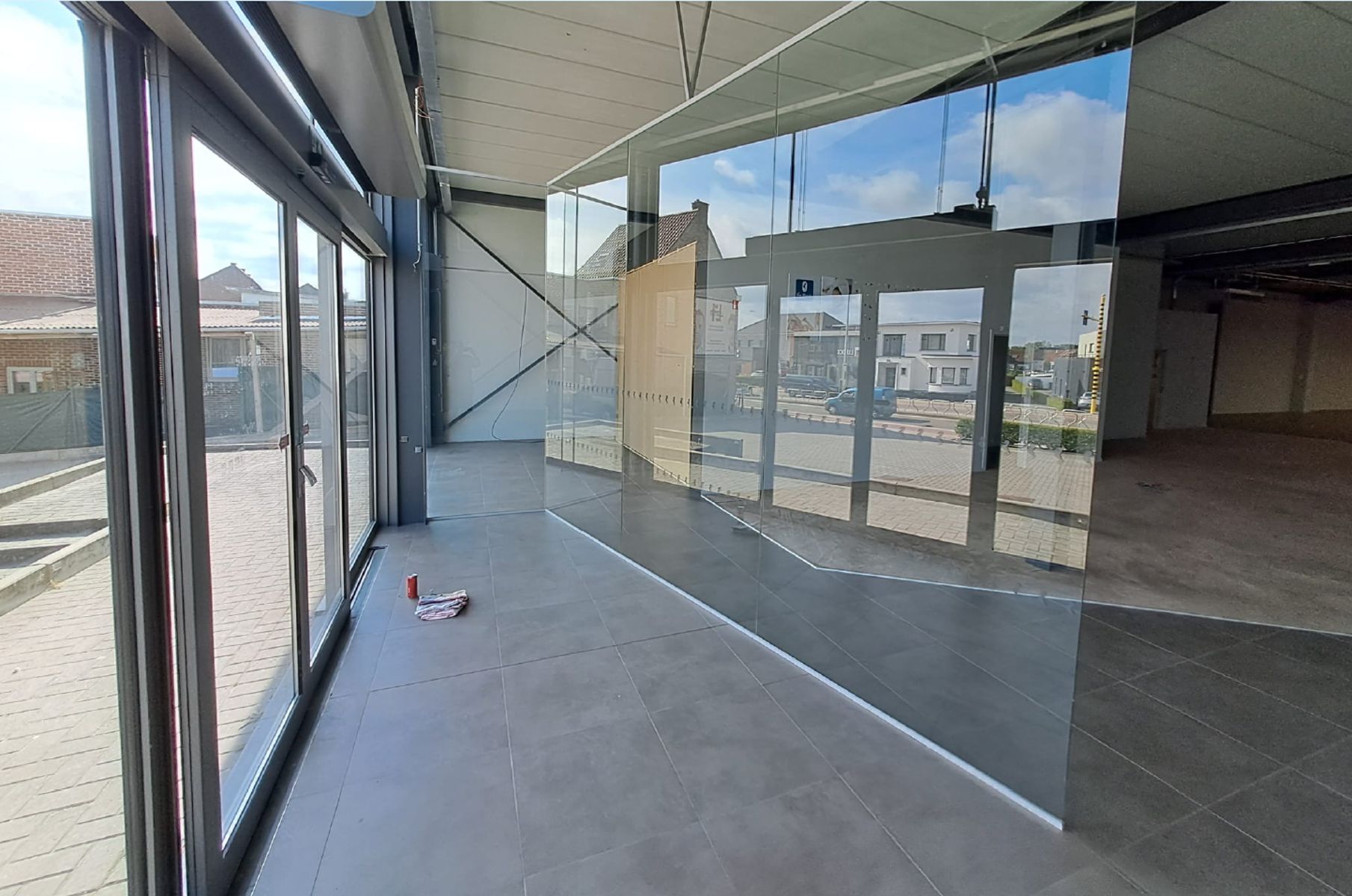 Commerciële ruimte te huur foto 3