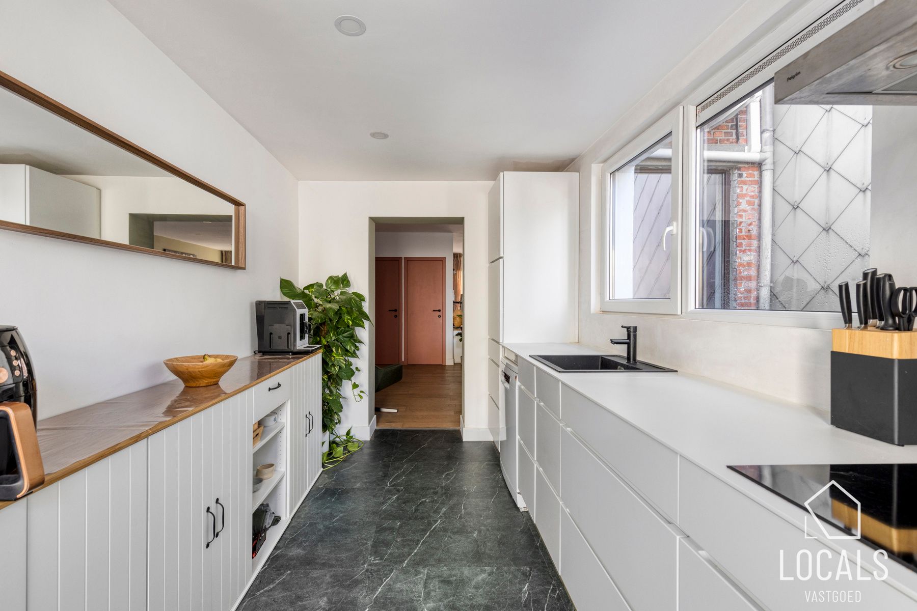 Comfortabele vernieuwde woning op centrale locatie  foto 8