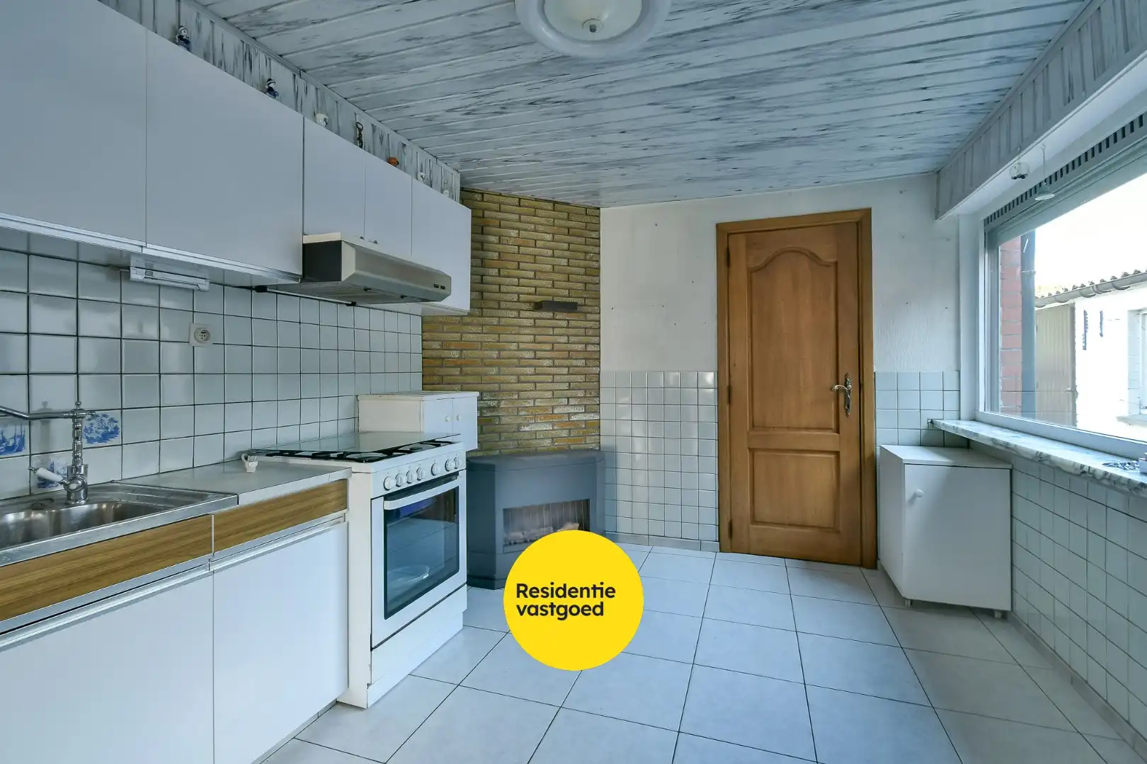 Te renoveren halfopen bebouwing in Kortemark! foto 7