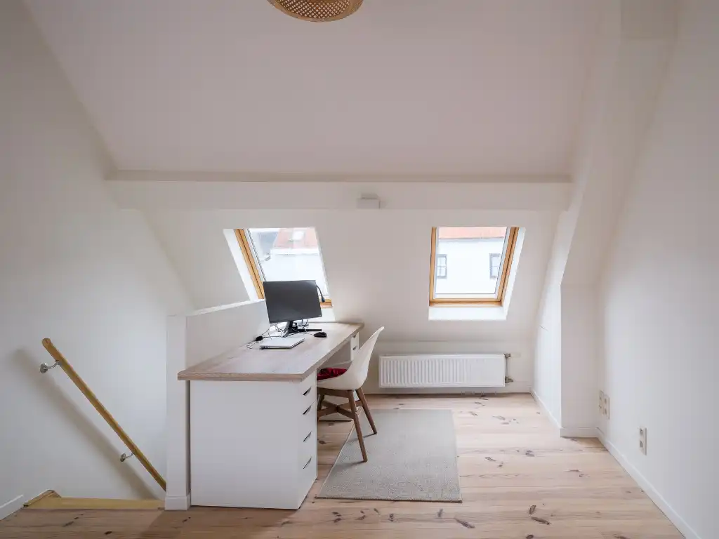 Instapklare stadswoning (EPC B) met twee slaapkamers, rustig gelegen nabij de Coupure foto 11