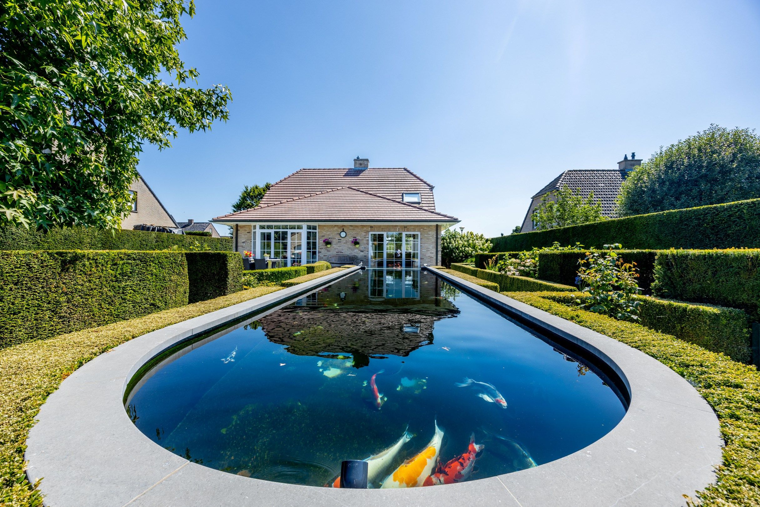 MAGNIFIEKE VILLA OP EEN PERCEEL VAN 765 M² foto 3