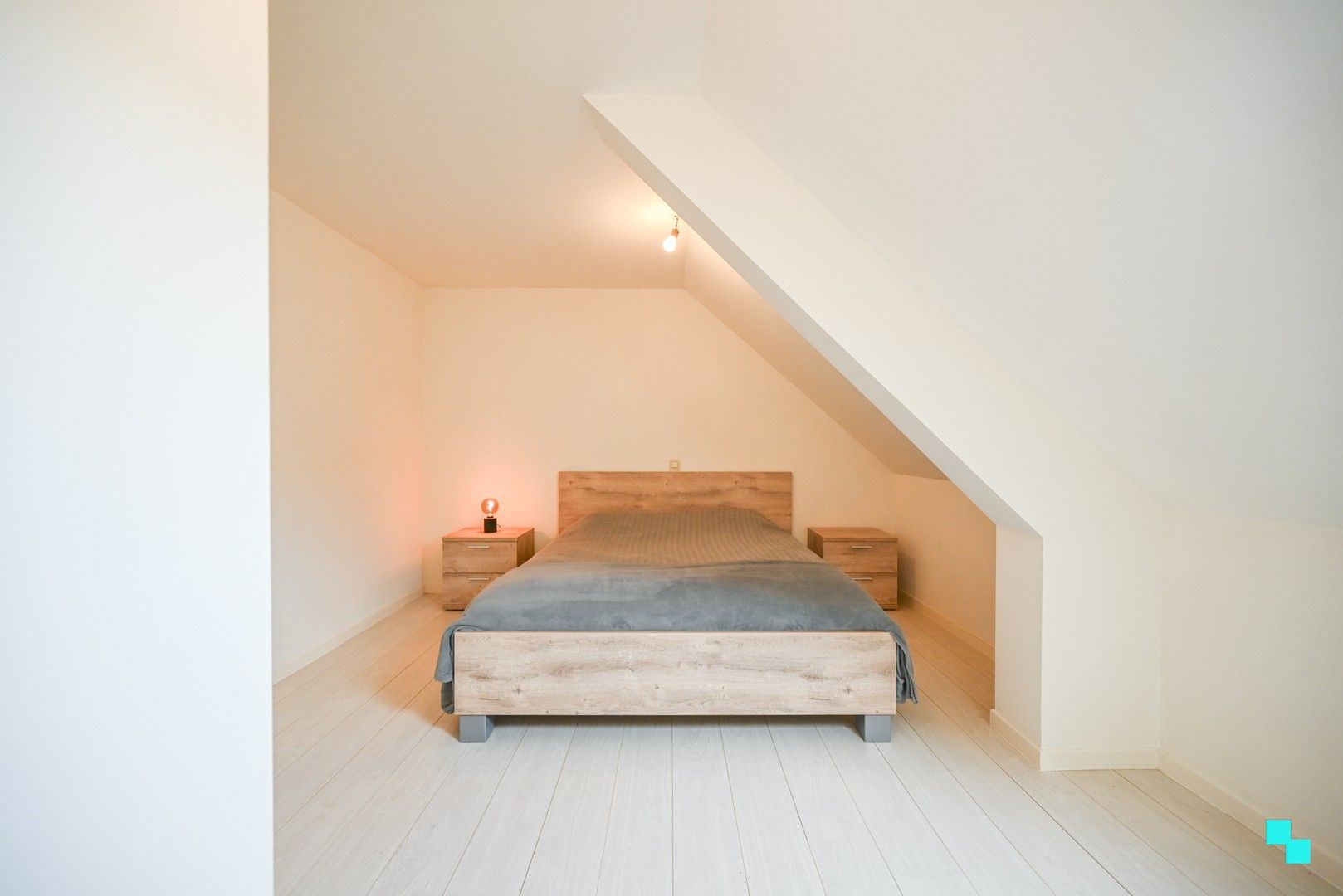 Volledig instapklaar duplex appartement in hartje Deerlijk foto 16