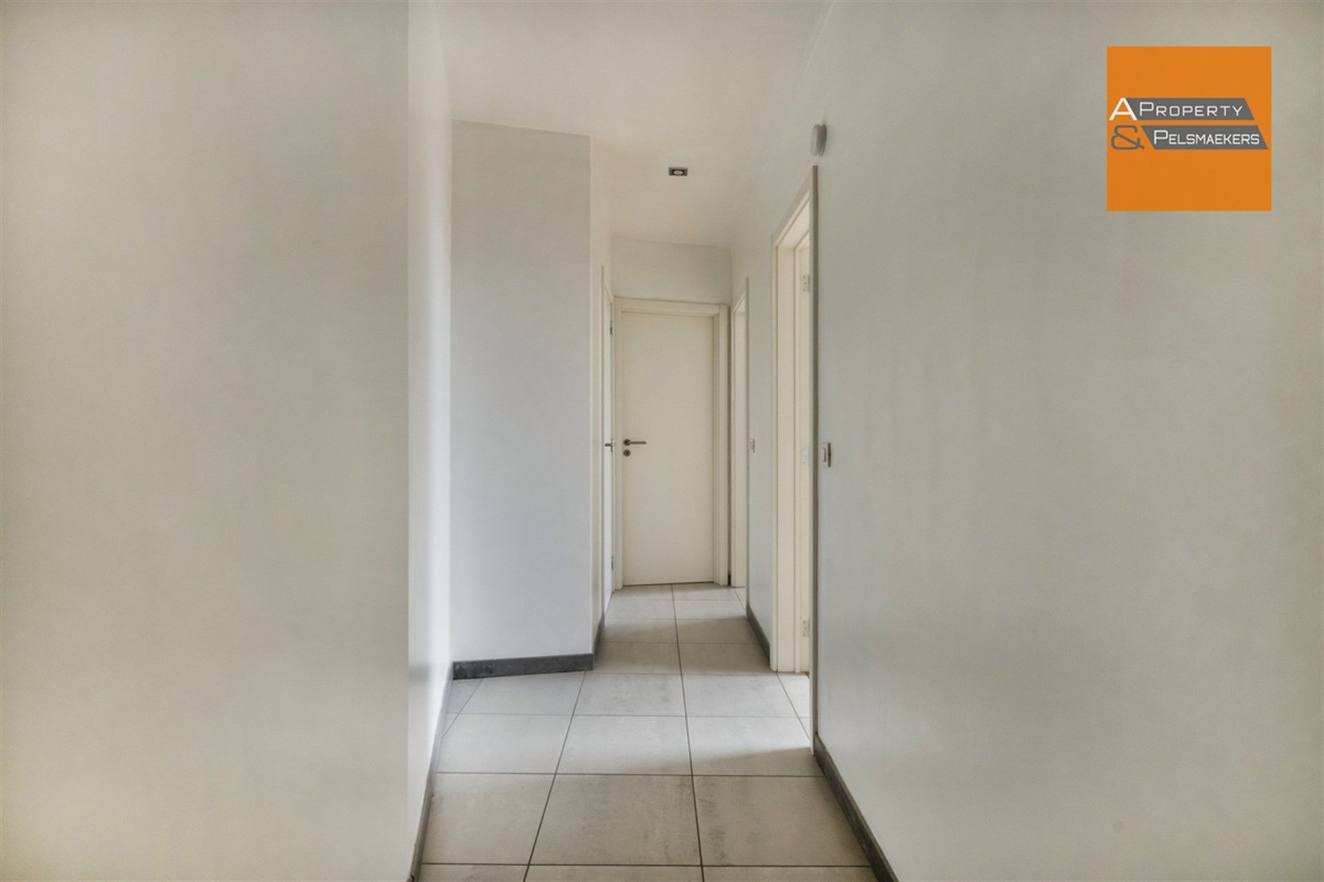 Duplex met 3 slaapkamers, terras en garagebox foto 13