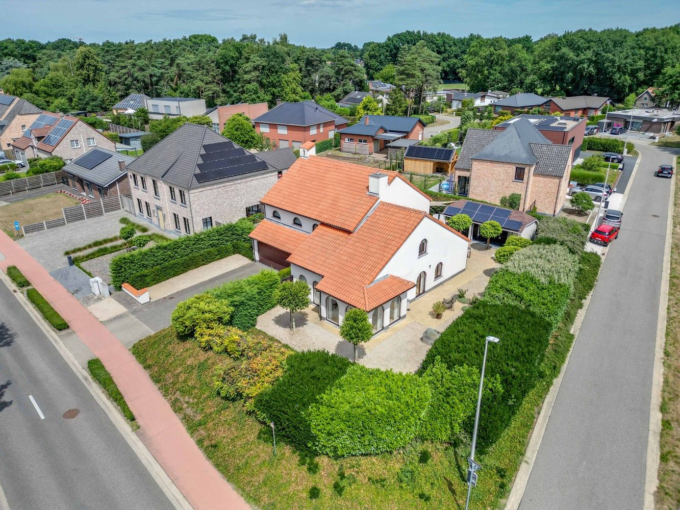 Uitstekend gelegen, gerenoveerde villa op 10a foto 42