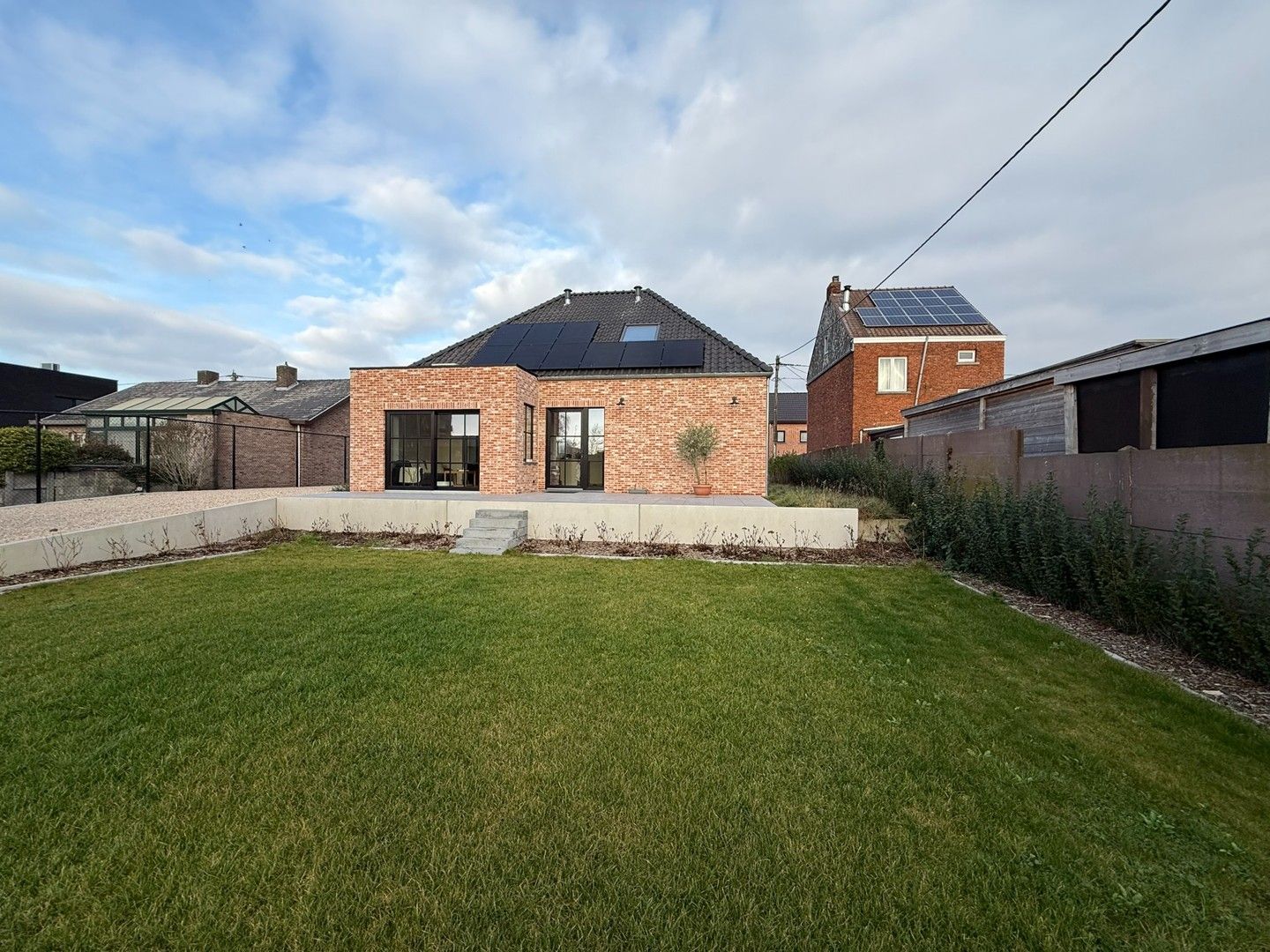 Prachtig instapklare woning met 3 slaapkamers en grote tuin te Leopoldsburg. foto 23