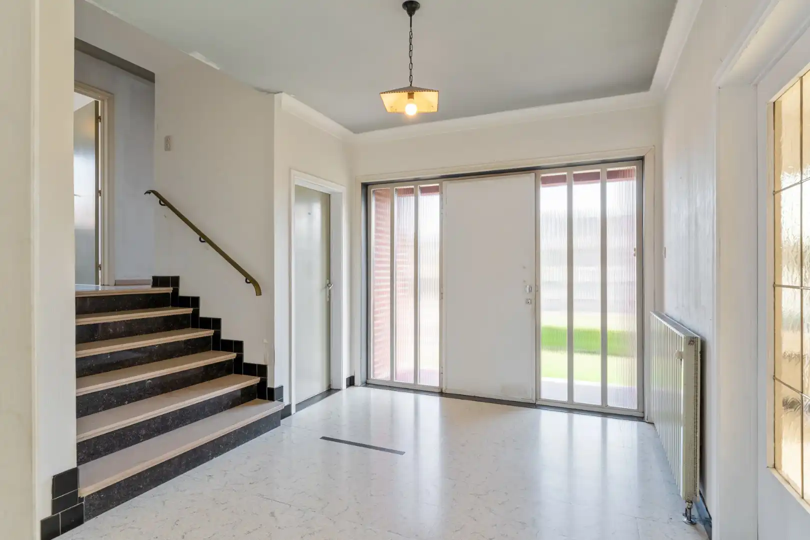 Ruime gezinswoning op een perceel van 9a60ca met 4 slaapkamers en een inpandige garage nabij het centrum van Opoeteren foto 13