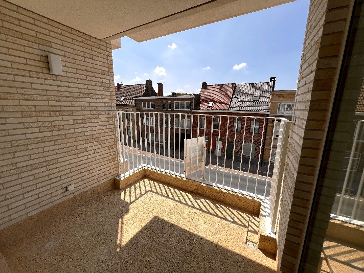 NIEUWBOUWAPPARTEMENT MET 2 SLAAPKAMERS, TERRAS EN AUTOSTANDPLAATS IN IEPER foto 5