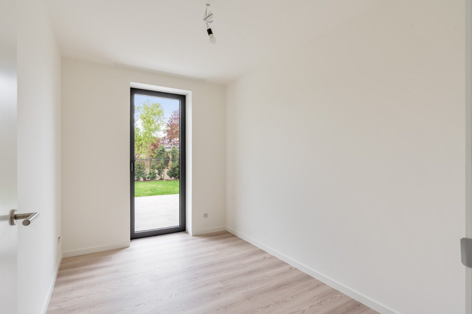 Stijlvol nieuwbouw gelijkvloers appartement in centrum Zonhoven met 3 slaapkamers + groot terras  - Rolstoeltoegankelijk foto 13