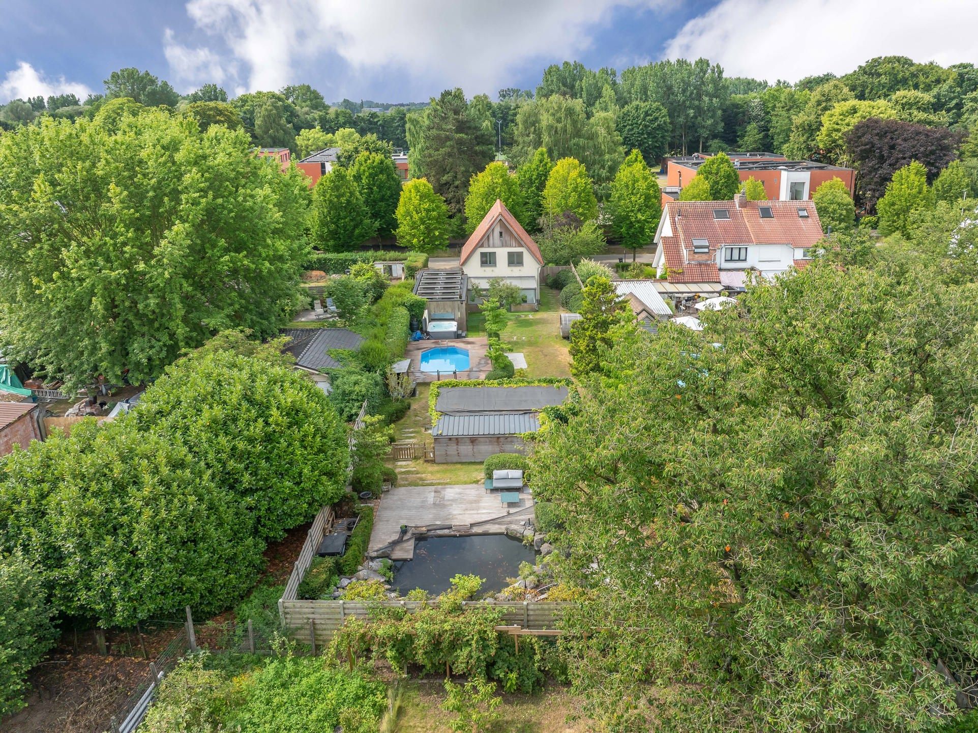 Karaktervolle woning met zwembad op toplocatie in Wijnegem foto 33