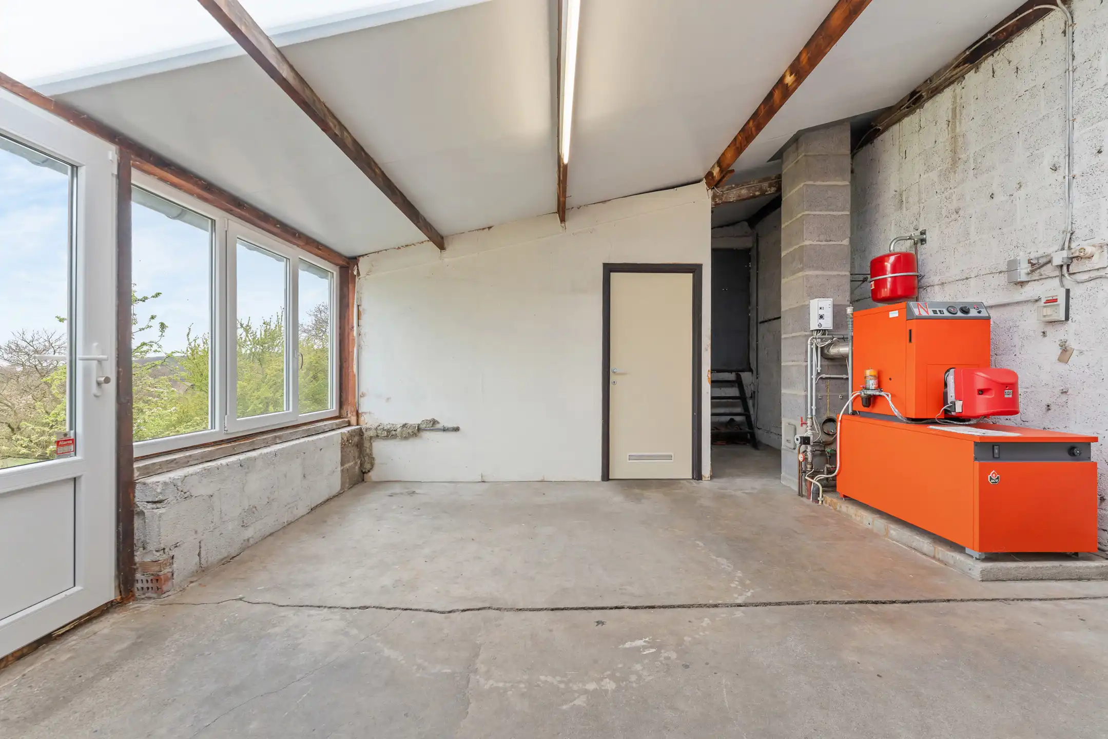 Woning met tal van mogelijkheden te Voeren. foto 11