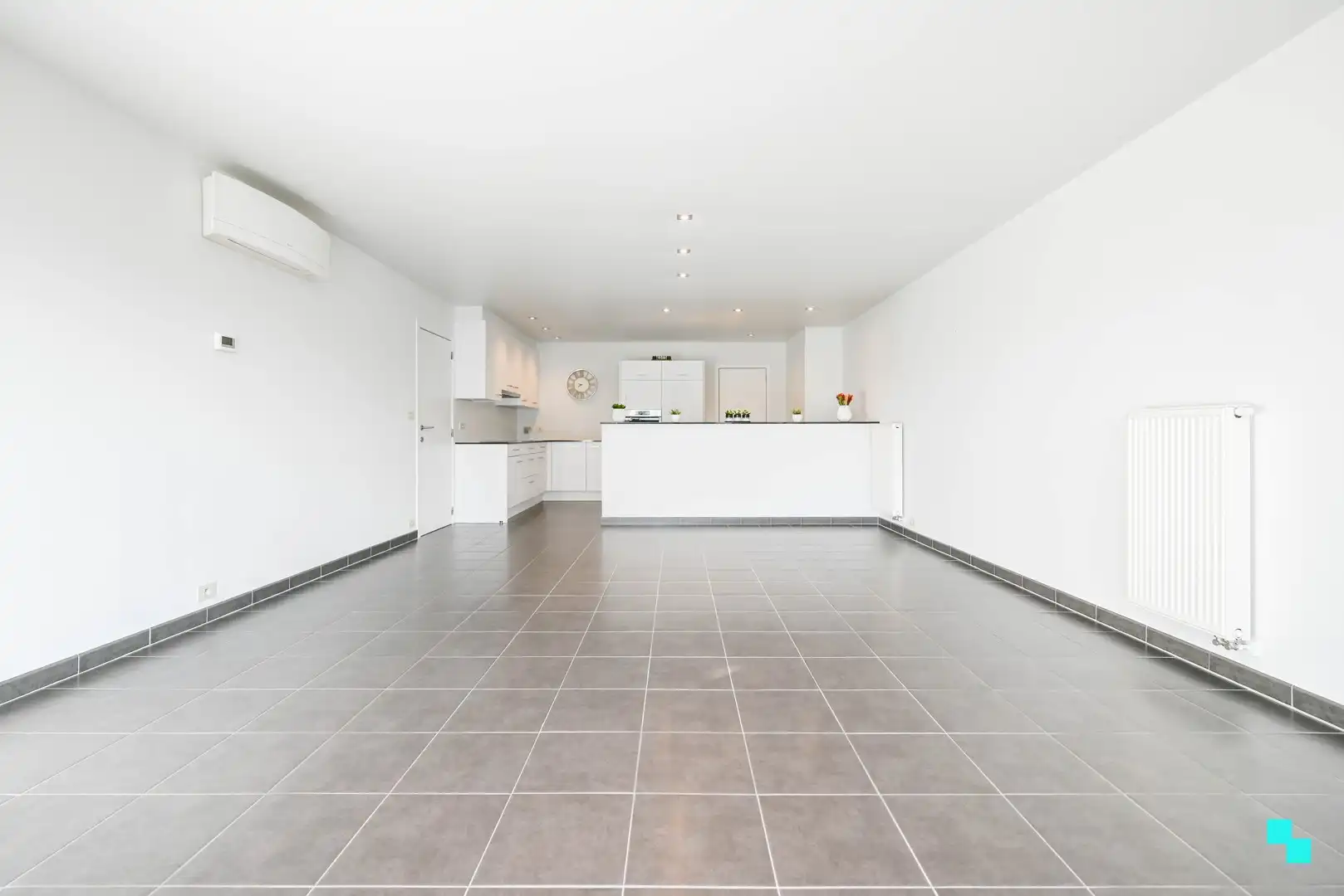 Riant, instapklaar appartement te Kortrijk foto 5