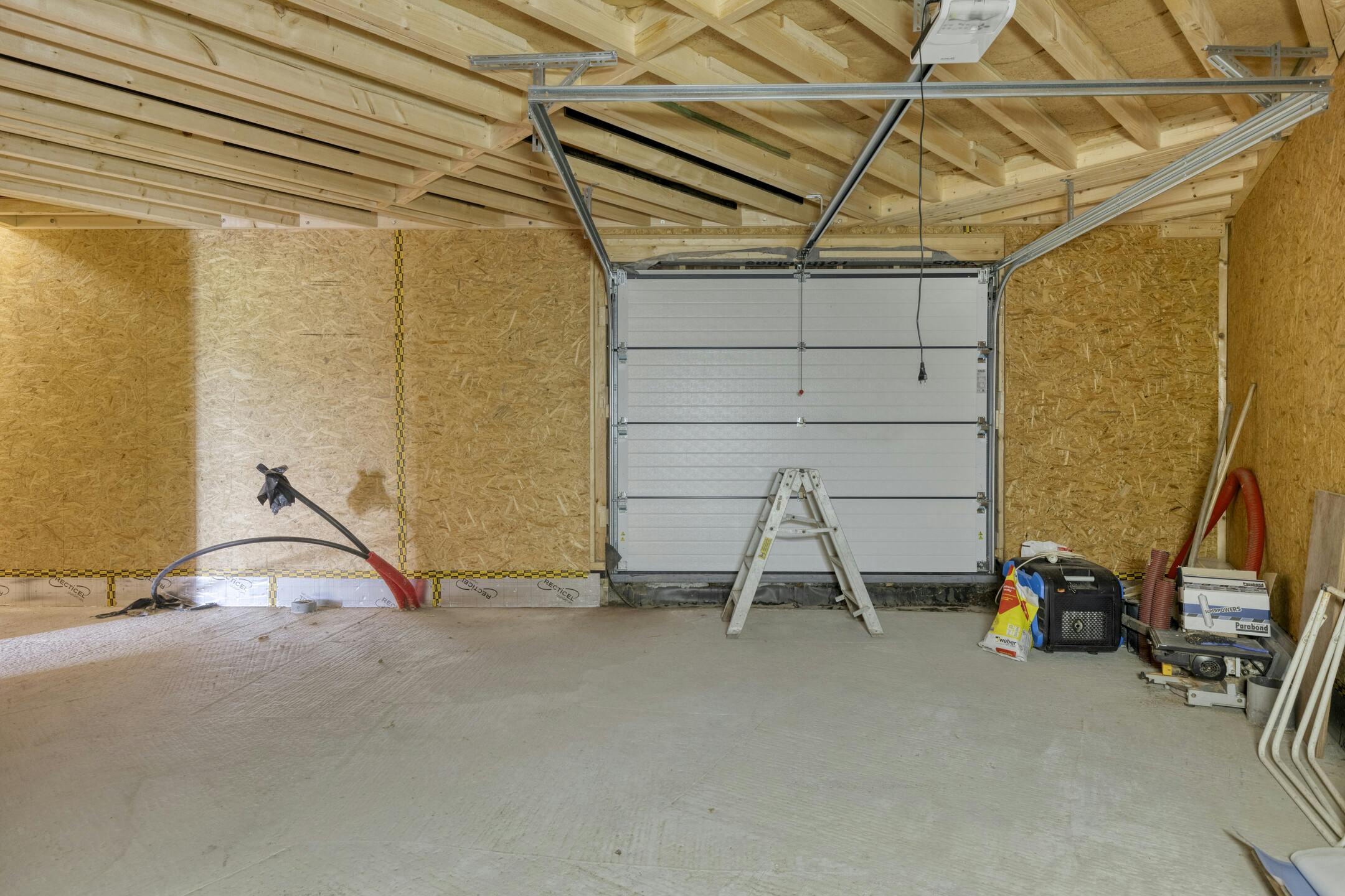 Moderne houtskeletwoning met panoramisch uitzicht foto 25