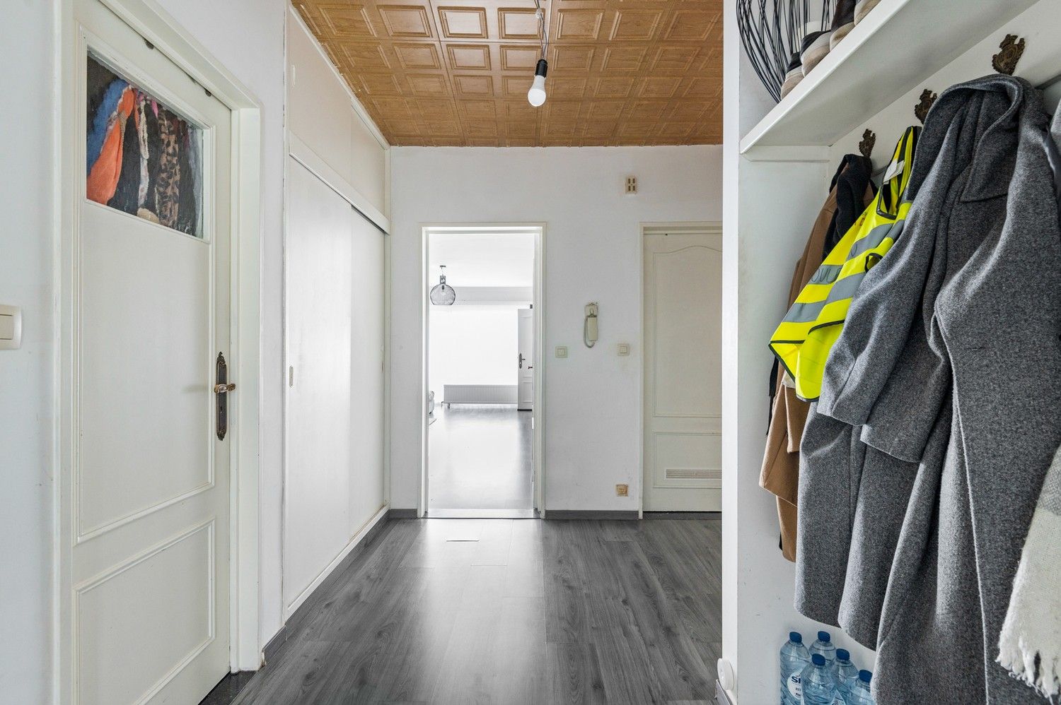 Instapklaar appartement op de 1ste verdieping met 2 slaapkamers en berging te Mortsel! foto 13