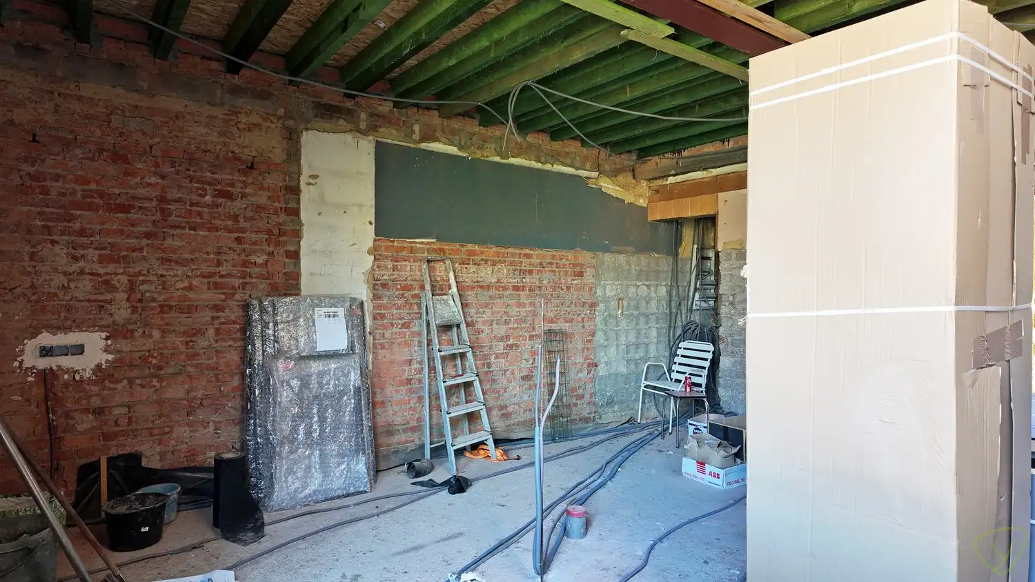 Casco gezinswoning met 4 slaapkamers en zonnige tuin in Zelzate foto 5