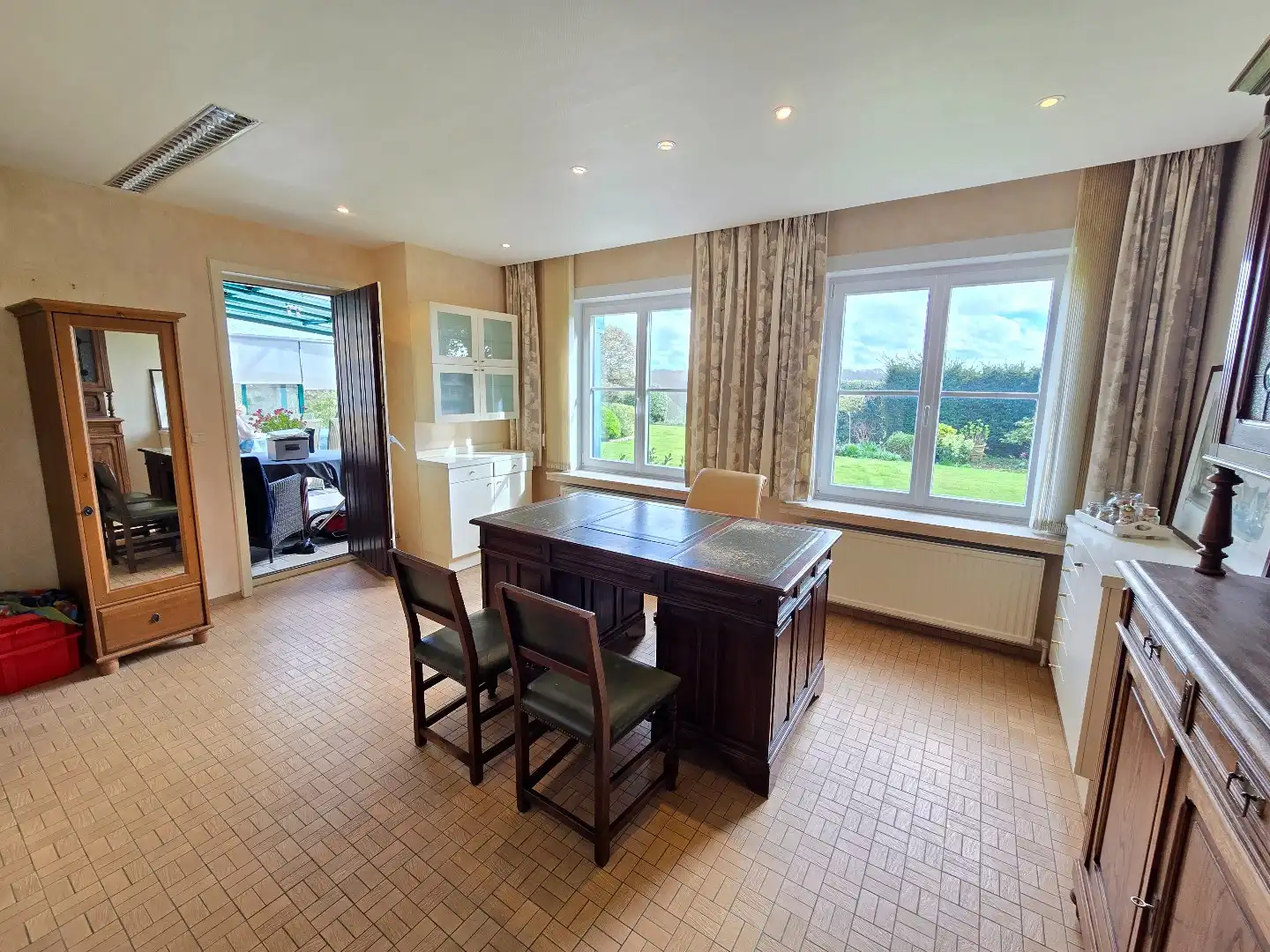 Villa 4 slpk's grenzend aan het natuurgebied te De Panne foto 11