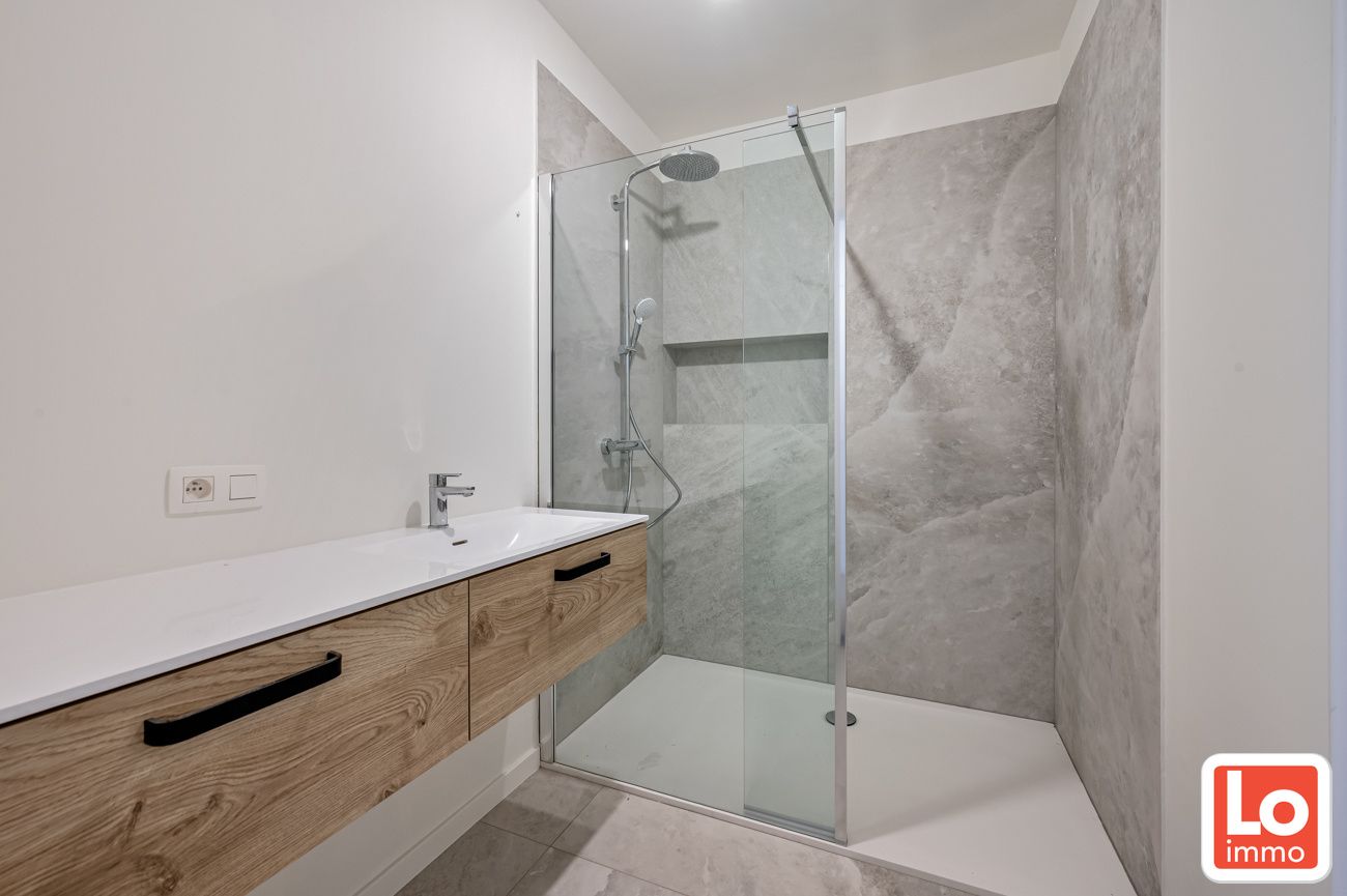 Prachtig ruim appartement (+/-96m²) met 2 slpk en mooi terras en afgesloten tuin foto 8