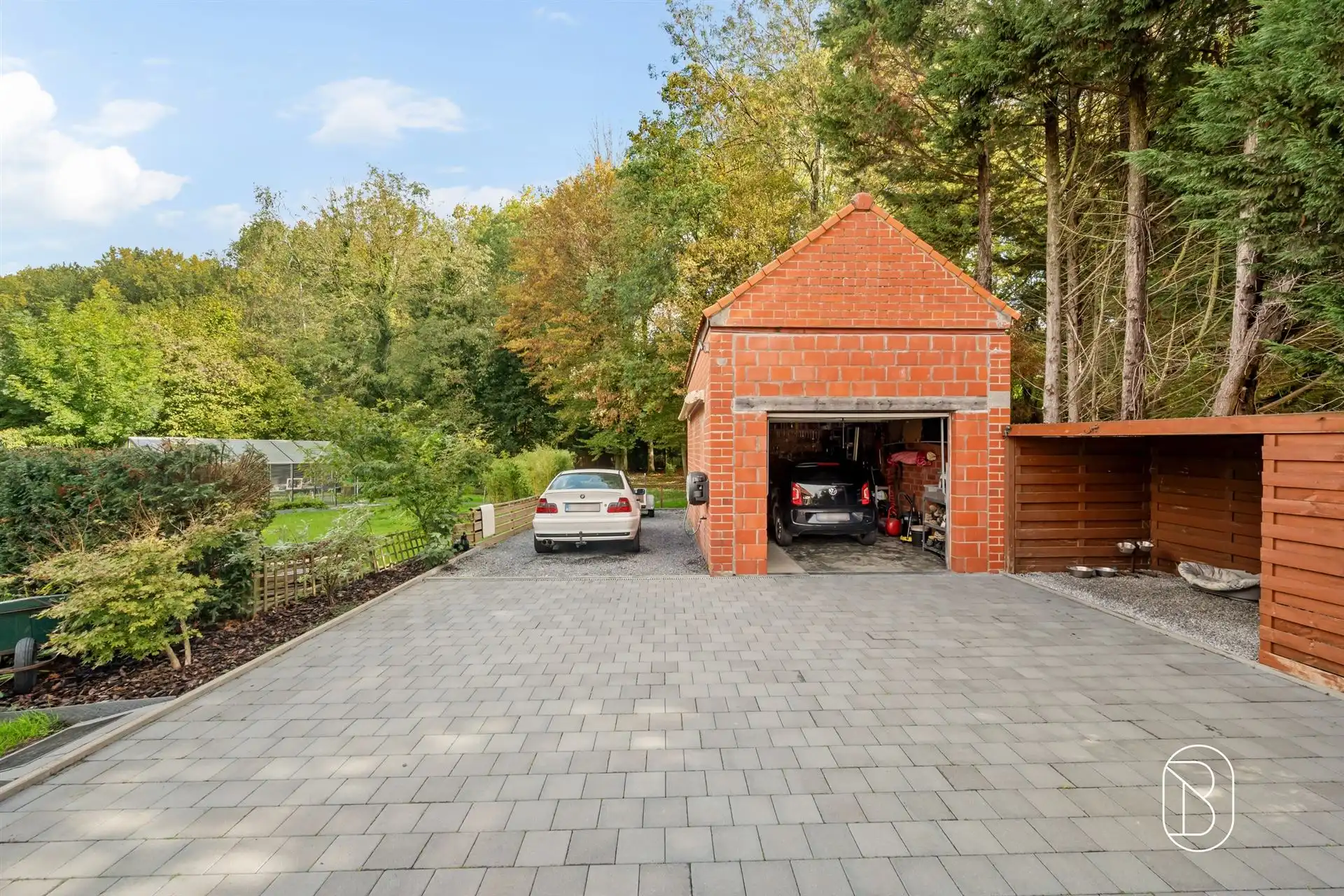 Volledig gerenoveerde woning op 1.800 m² in Warchin foto 20