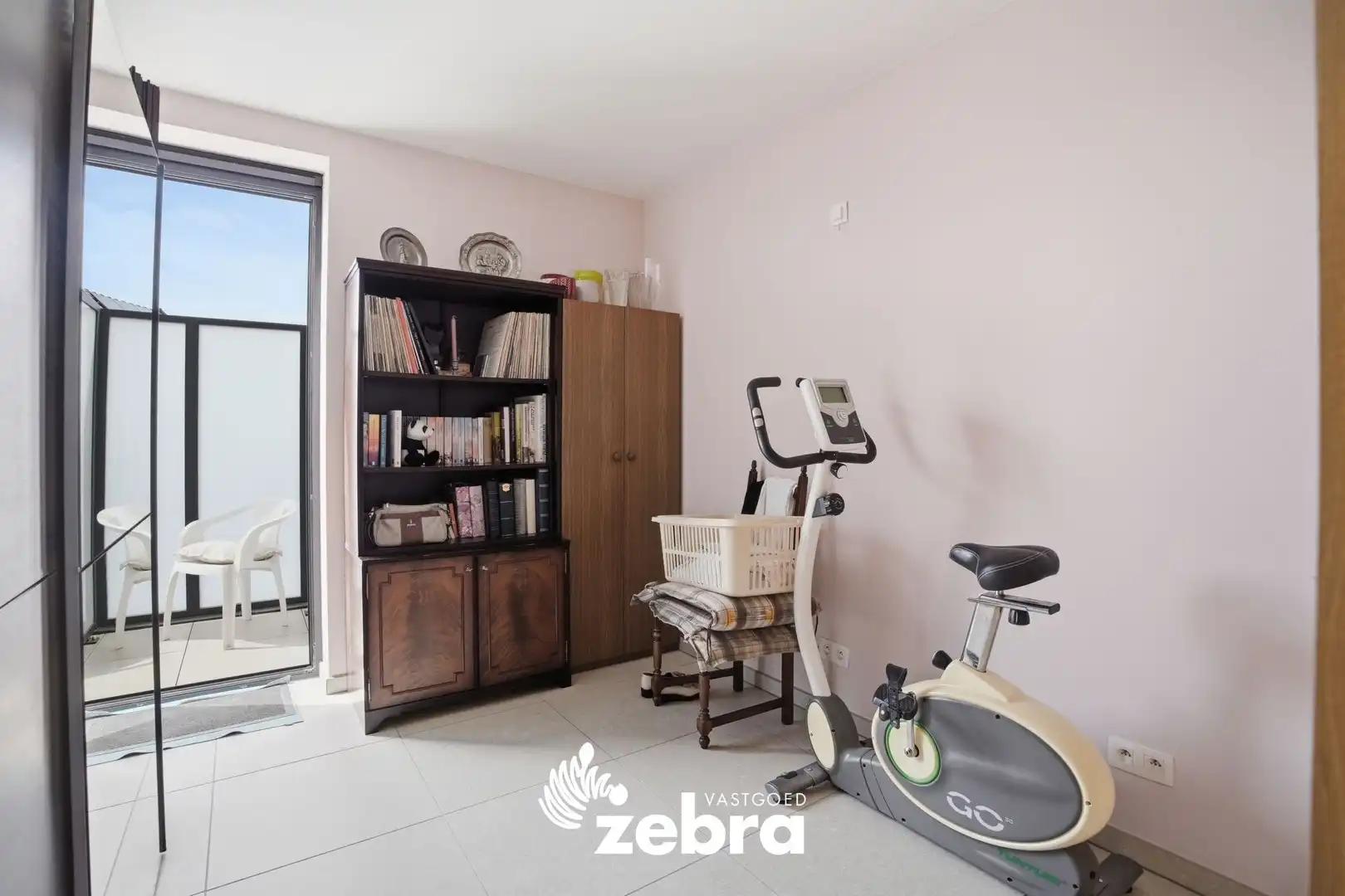 Instapklaar appartement met 2 slaapkamers en terrassen op topligging in Tielt! foto 14