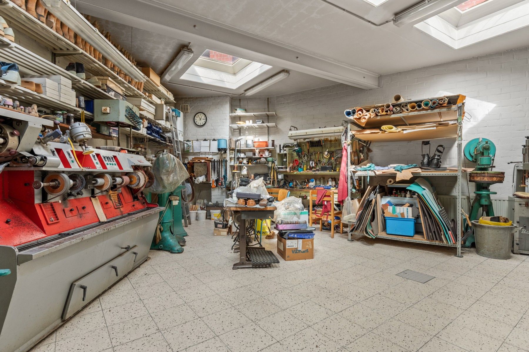 Commercieel pand met woonst in het hart van Wetteren foto 5