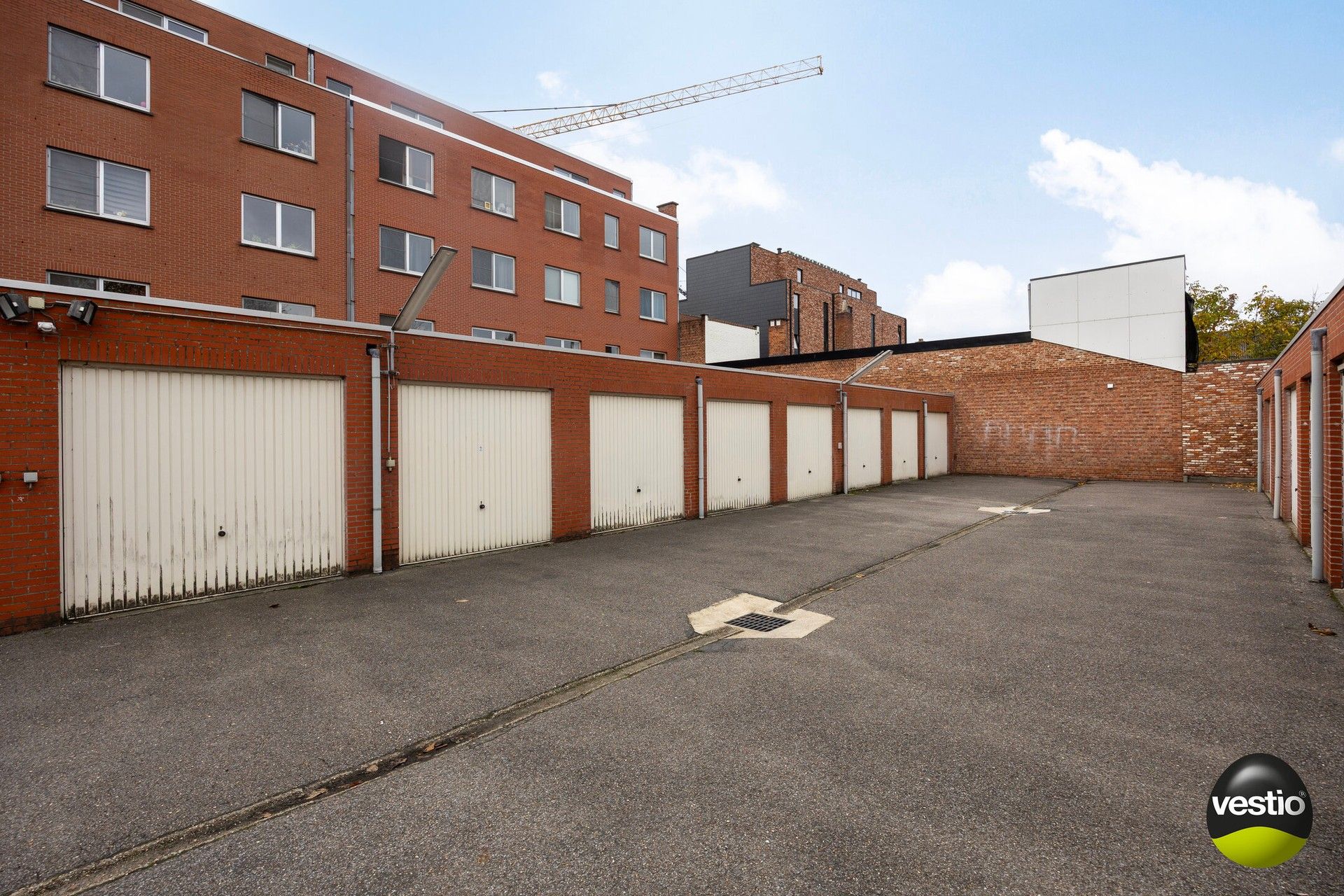 Te renoveren 3-slaapkamerappartement met garagebox en kelder. foto 14