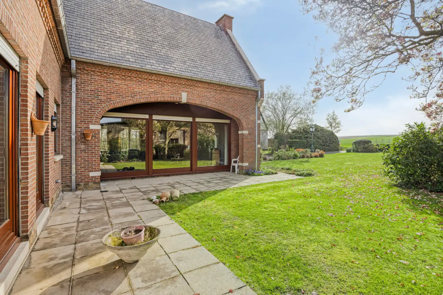 karaktervolle villa met ruime tuin  foto 4