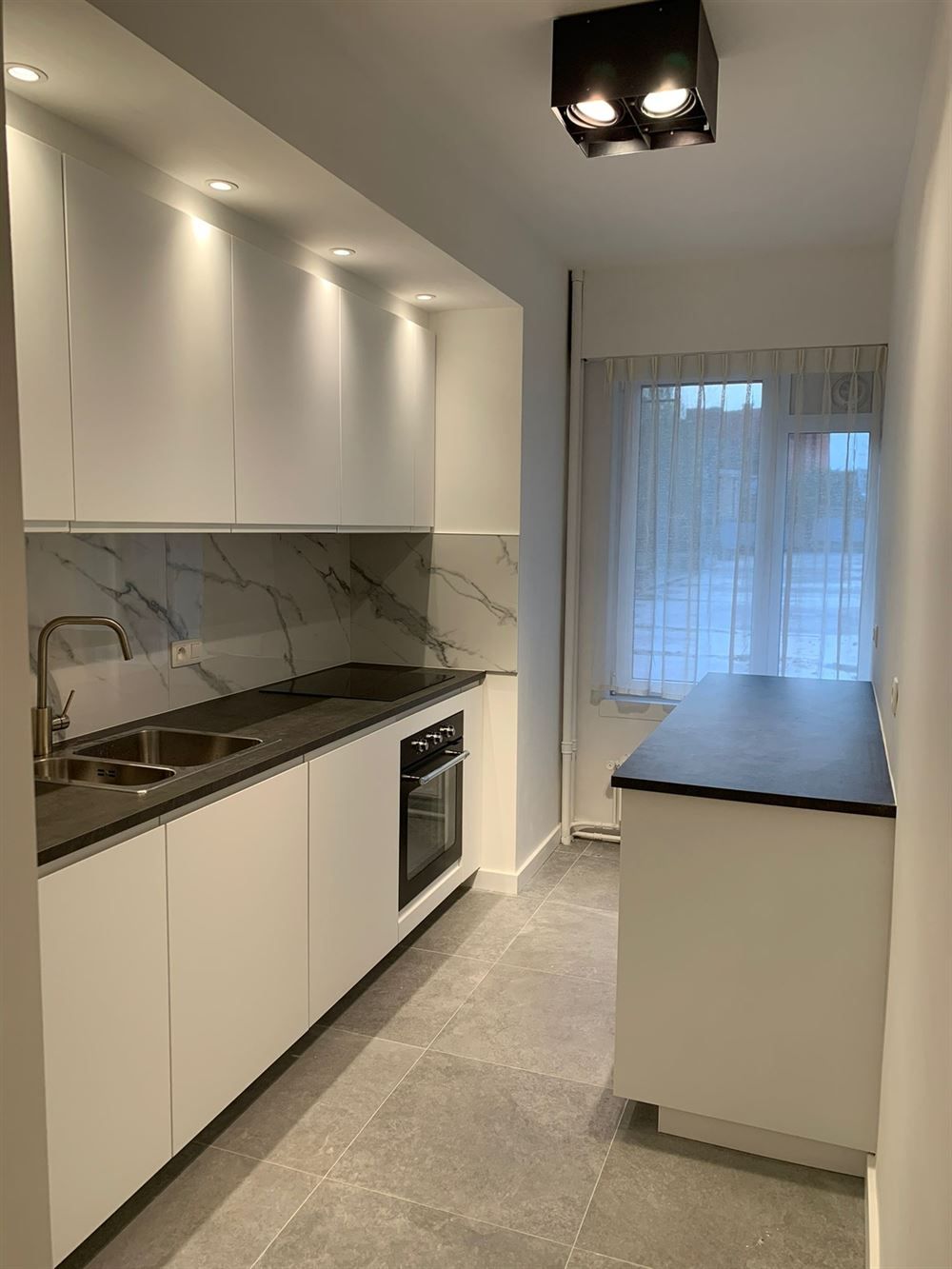 Ruim gelijkvloers appartement te Wilrijk foto 2
