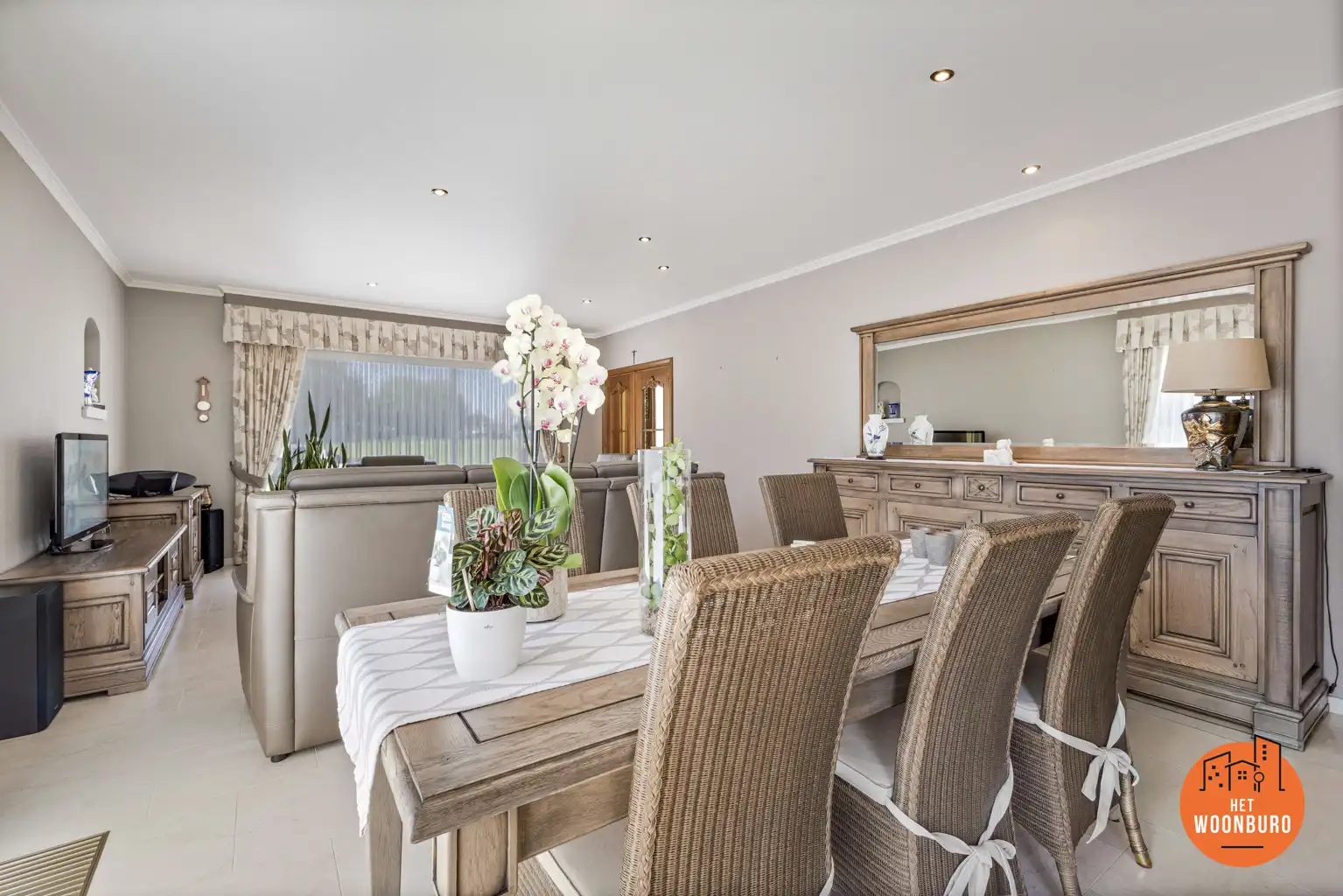 Woning met 2 slpks, zolder, volledig onderkelderd en tuin foto 10