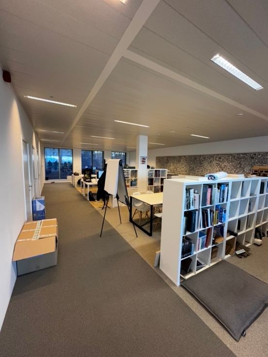 Kantoorruimte te huur op 't Eilandje! foto 6