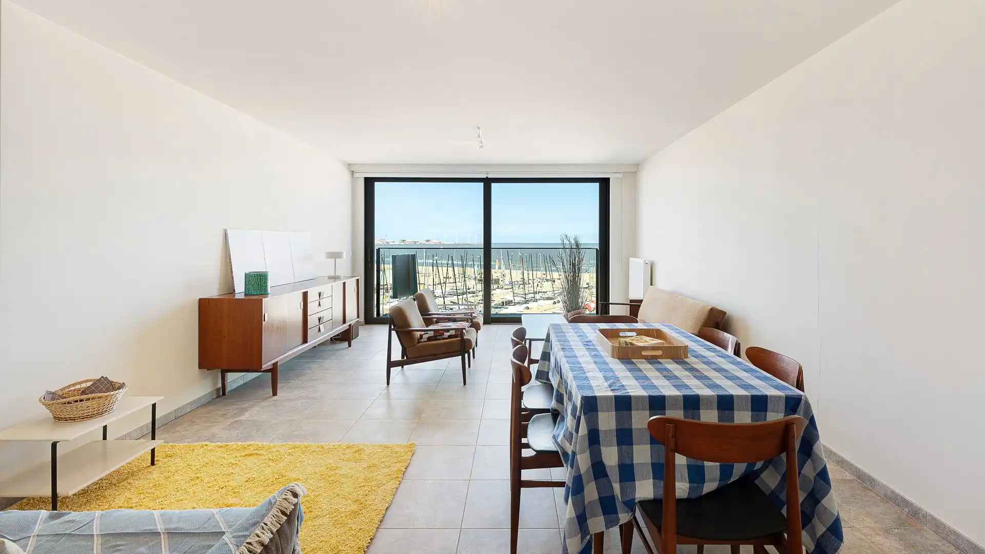 Instapklaar 2 slaapkamerappartement met frontaal zeezicht. foto 4
