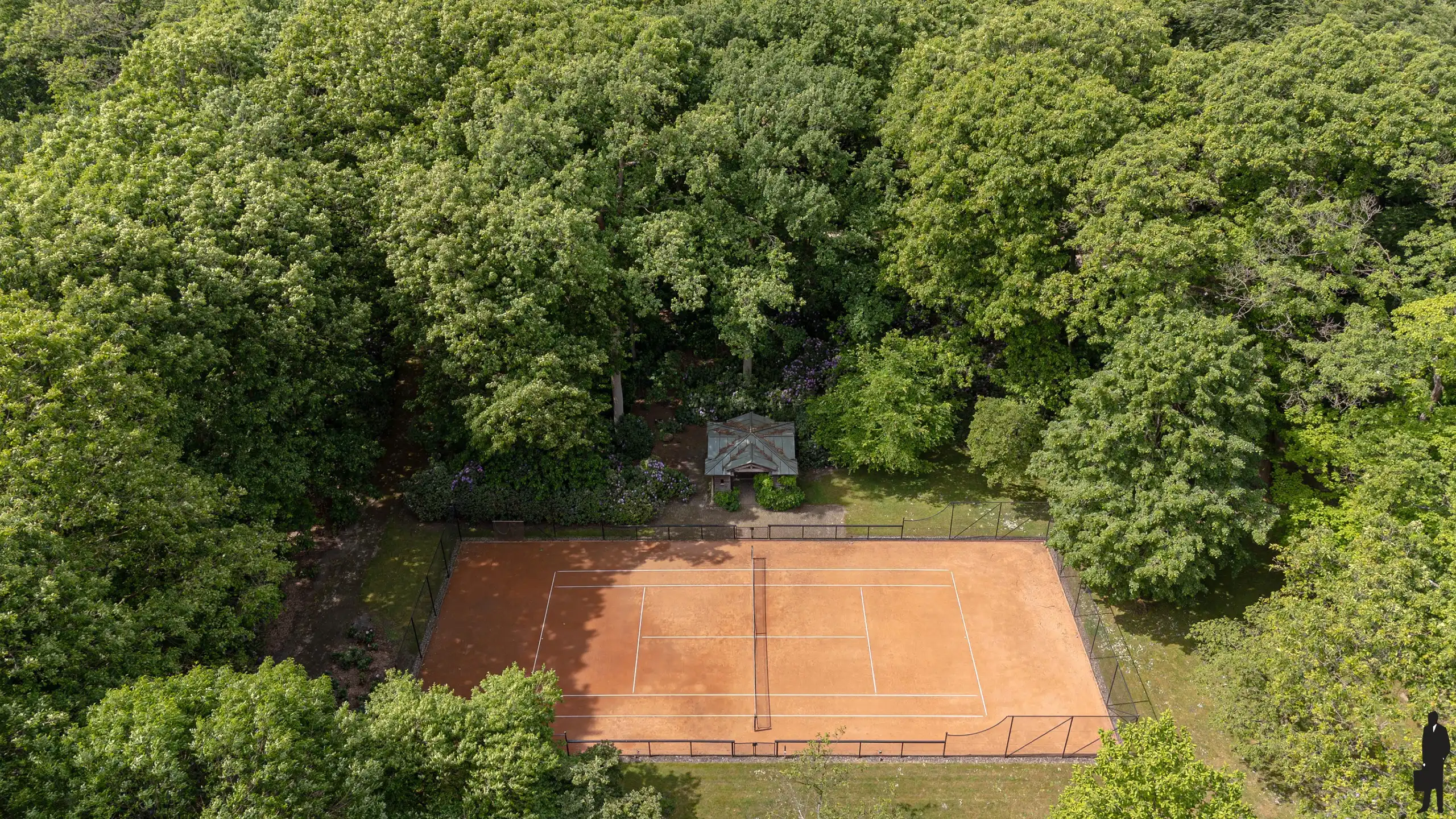 Uitzonderlijk exclusief luxueus landgoed middenin een prachtige natuur foto 17