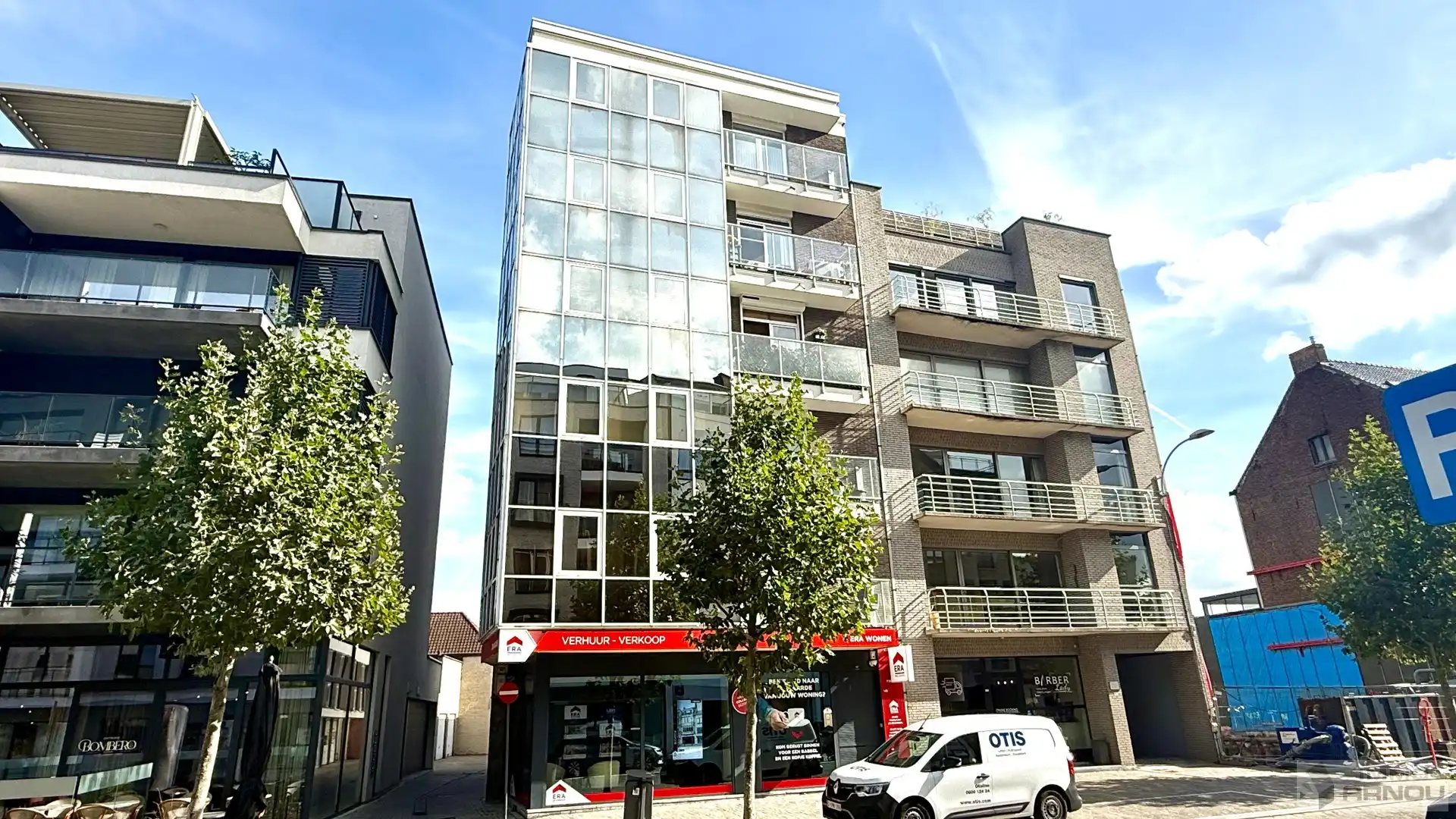 Slim ingedeeld appartement met 1 slaapkamer en terrasje vlak bij de Markt foto {{pictureIndex}}