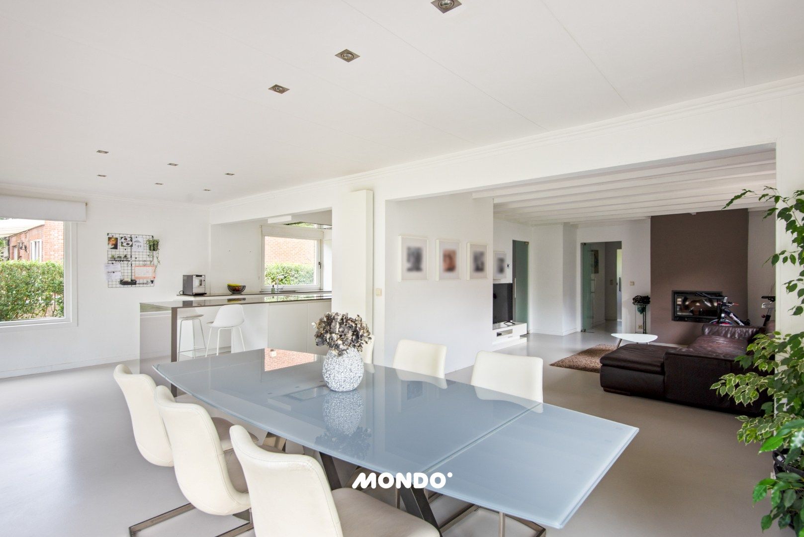 Gerenoveerde laagbouw woning! foto 7