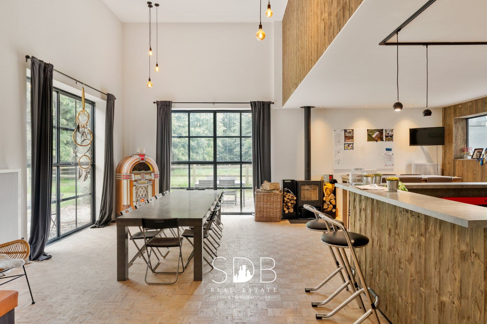 Prachtige villa met hippische accommodatie en graslanden mogelijkheid tot 23 ha foto 42