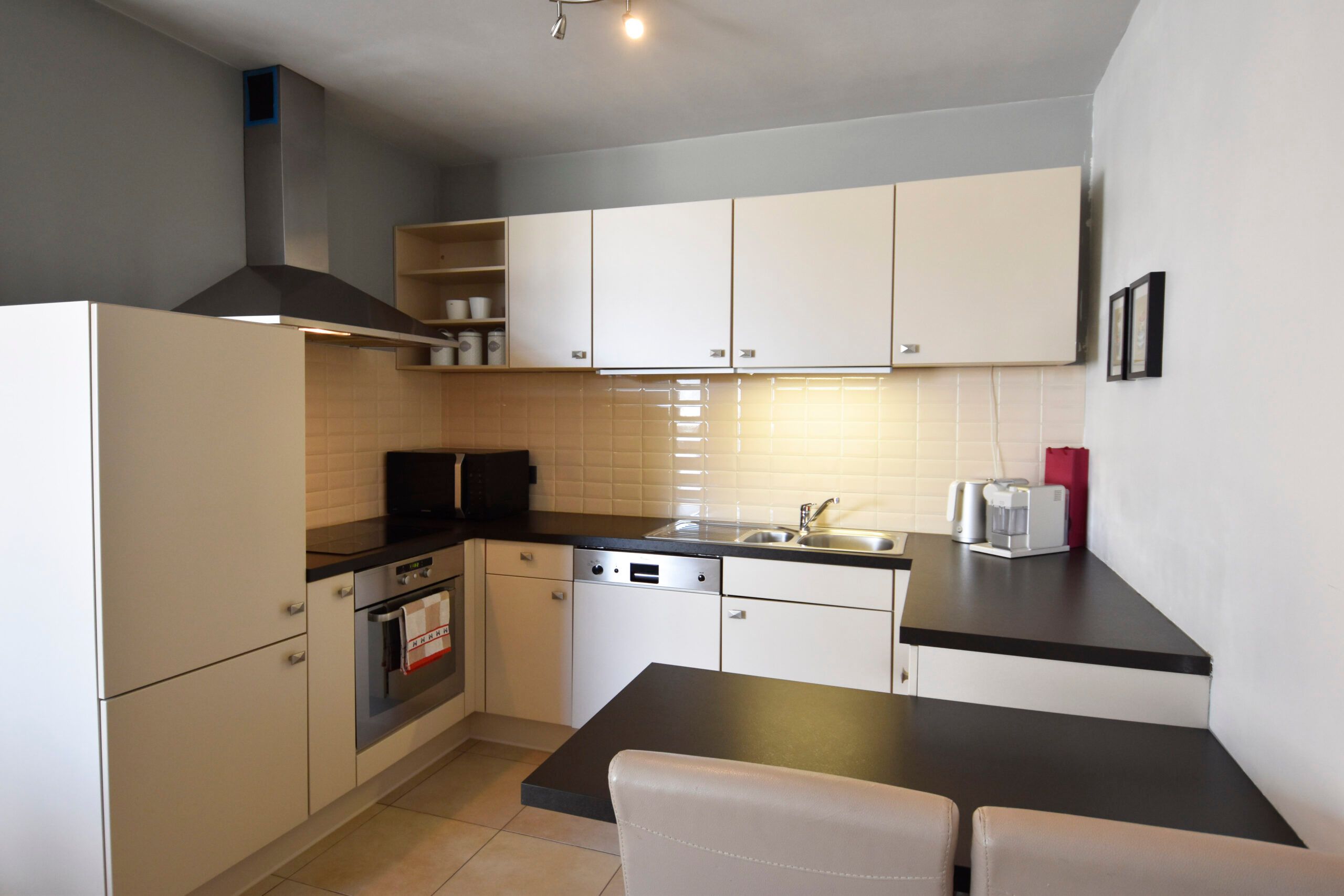 Appartement met 2 slaapkamers en terras in Nieuwkerken foto 4