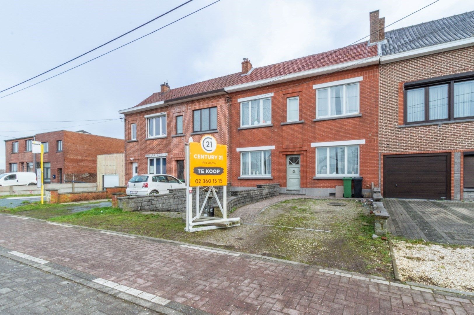 Ruime en gerenoveerde woning met 4 slaapkamers + garage! foto 21