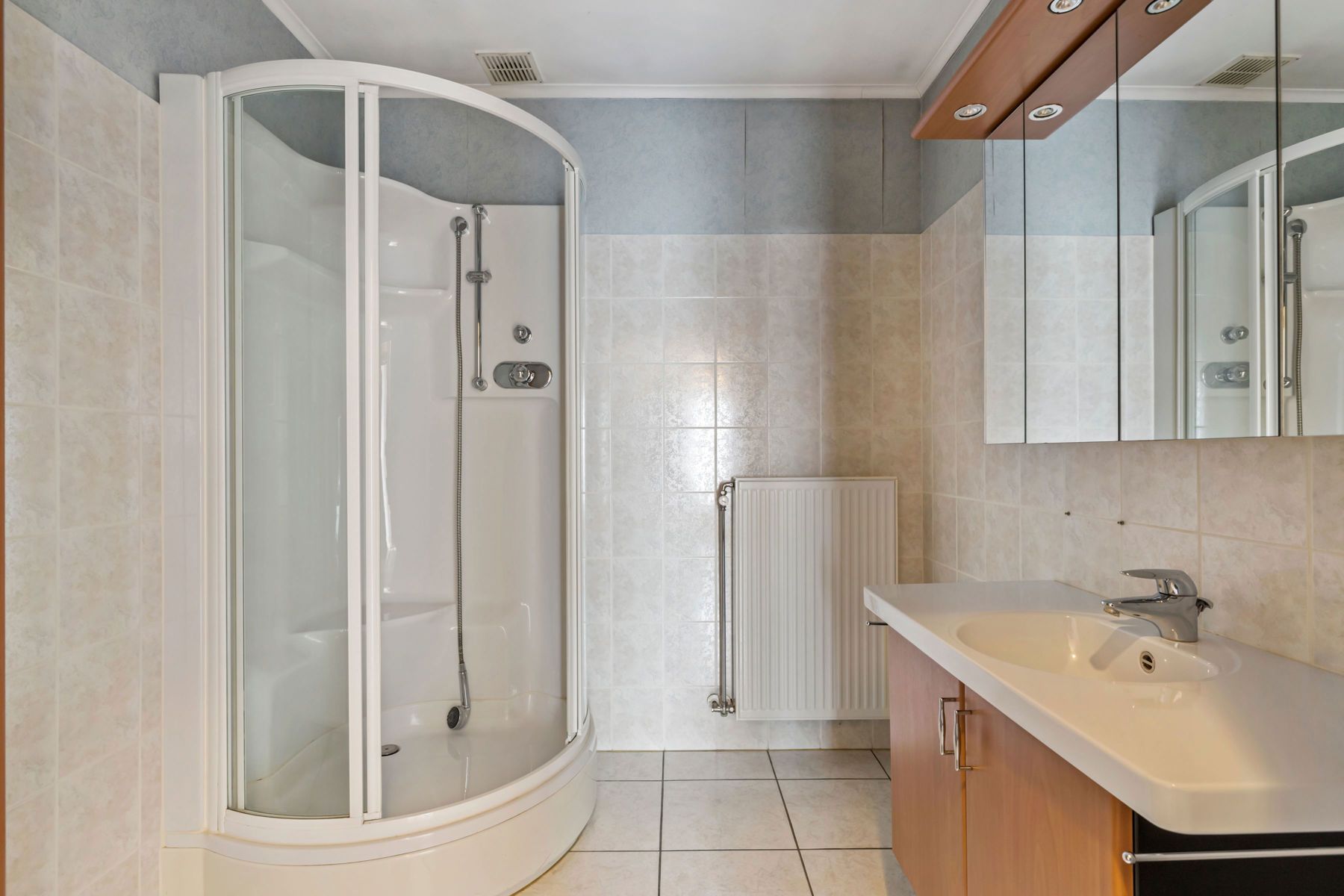 Sfeervolle bungalow met tuin en garage op rustige topligging foto 21