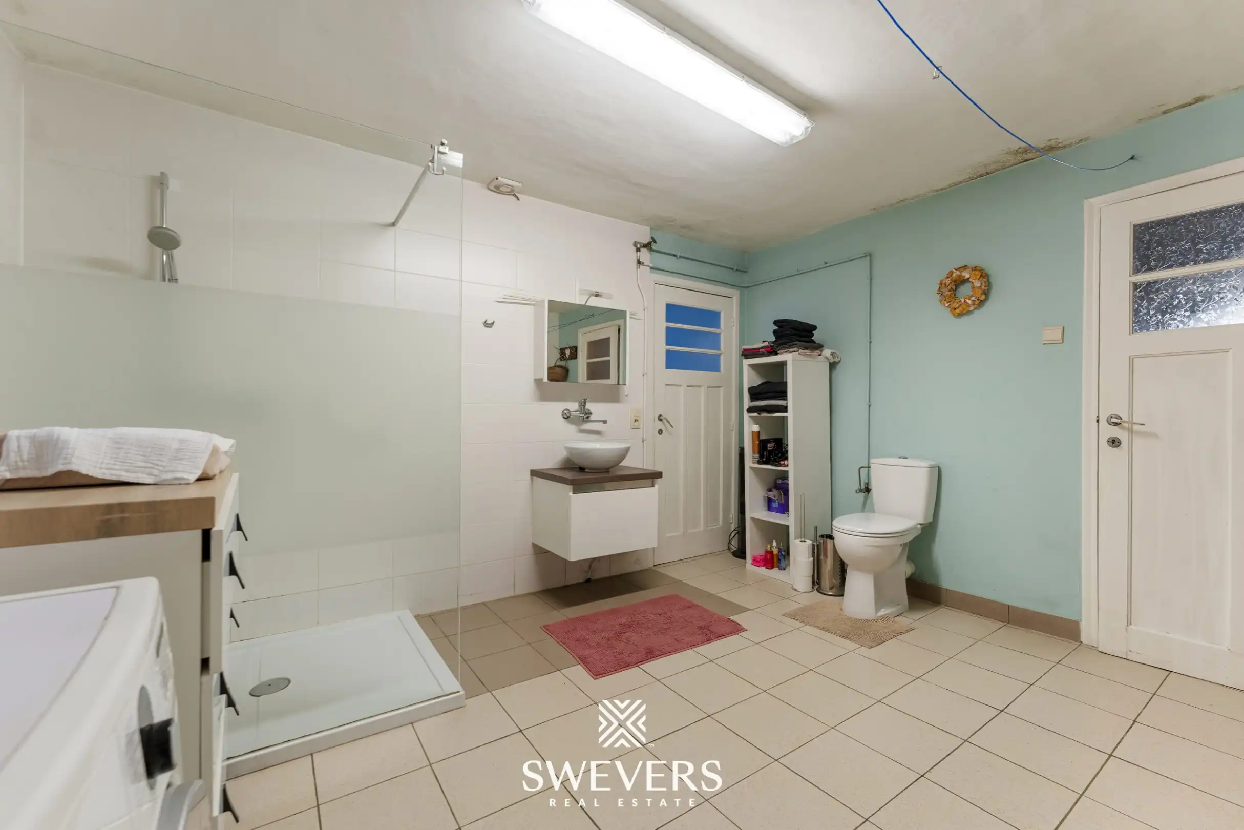 Te renoveren woning met 4 slaapkamers, grote tuin en omliggende velden op rustige ligging nabij centrum Diepenbeek foto 29