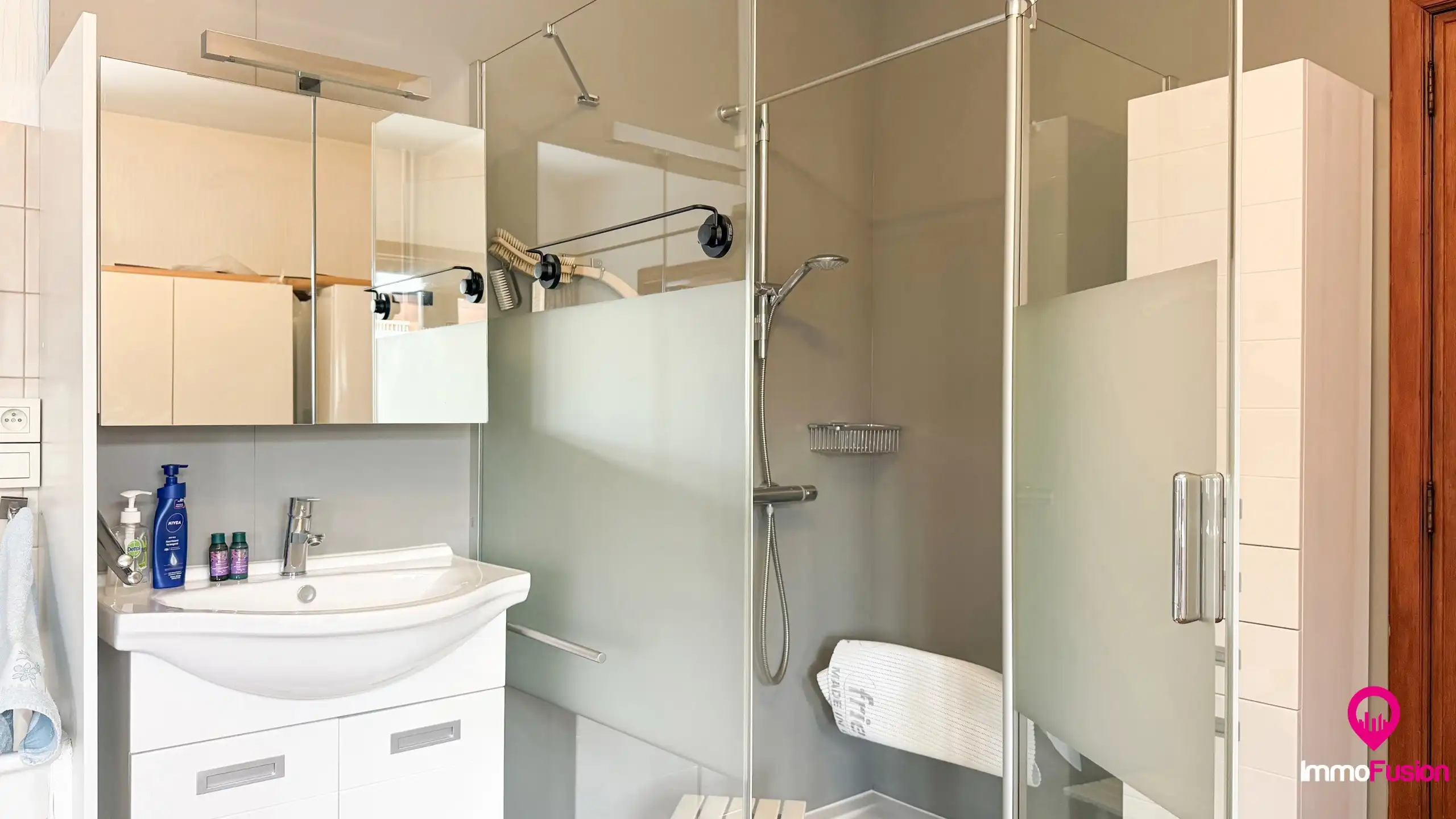 Rustig gelegen woning met riant perceel in Lummen! foto 14