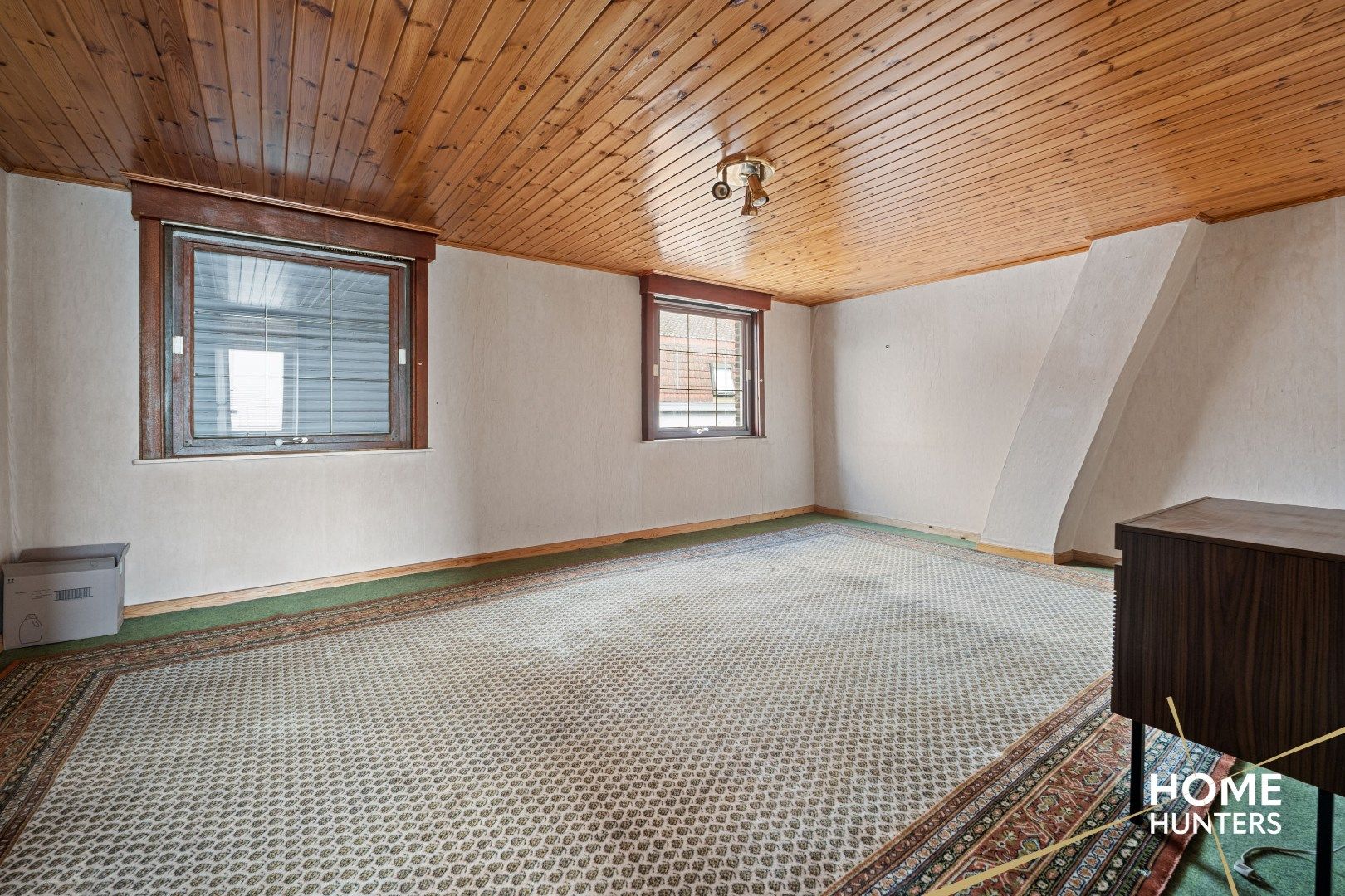 Woning met uitgestrekte tuin in de stadskern van Mesen foto 7