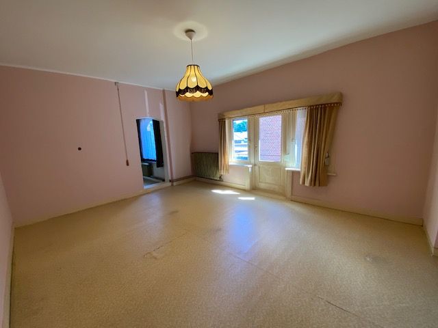 Te renoveren art deco woning met tuin op 900m² foto 15